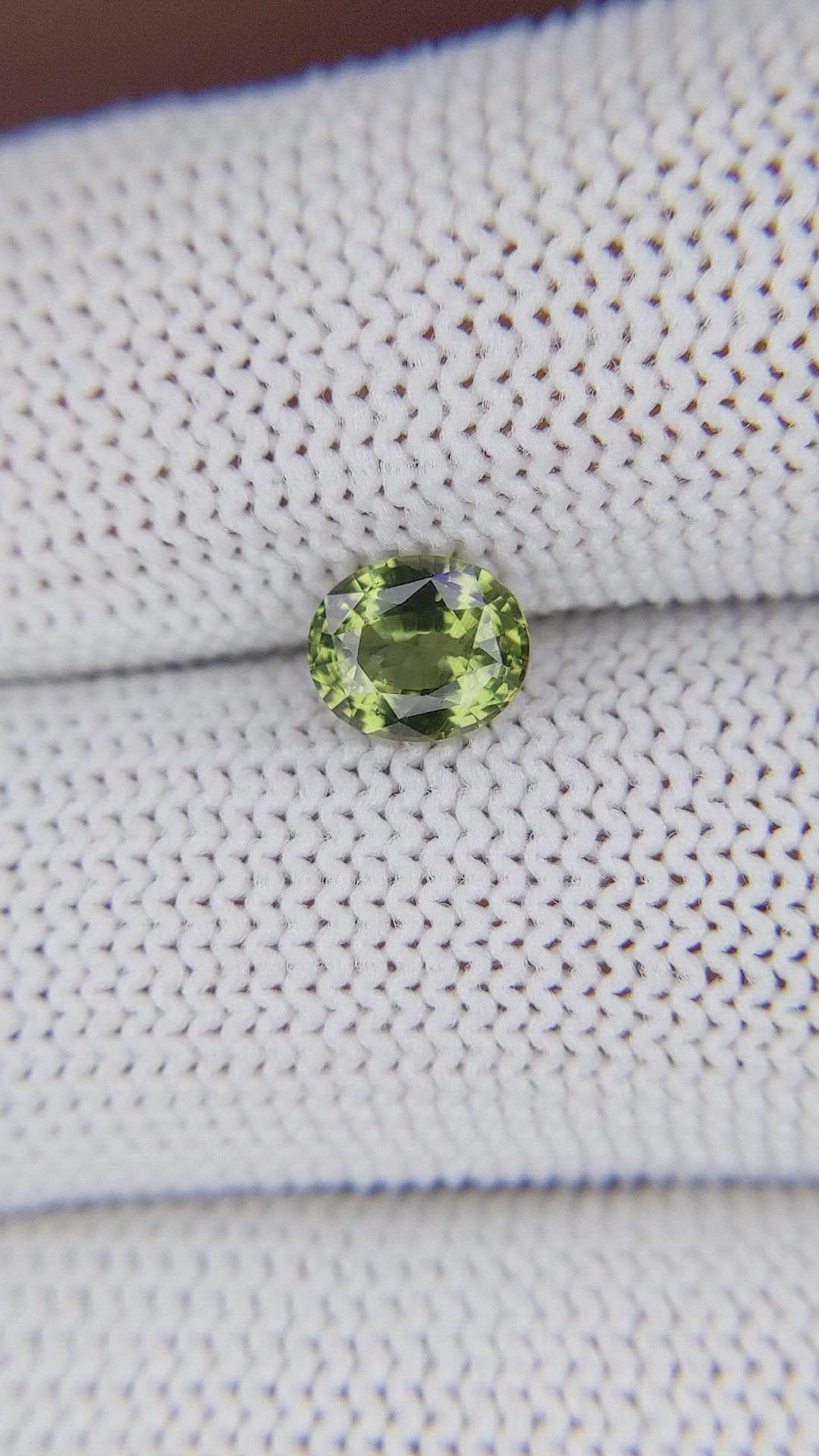 1.09 Ct. Green Sapphire from Ceylon (Sri Lanka) Size Video