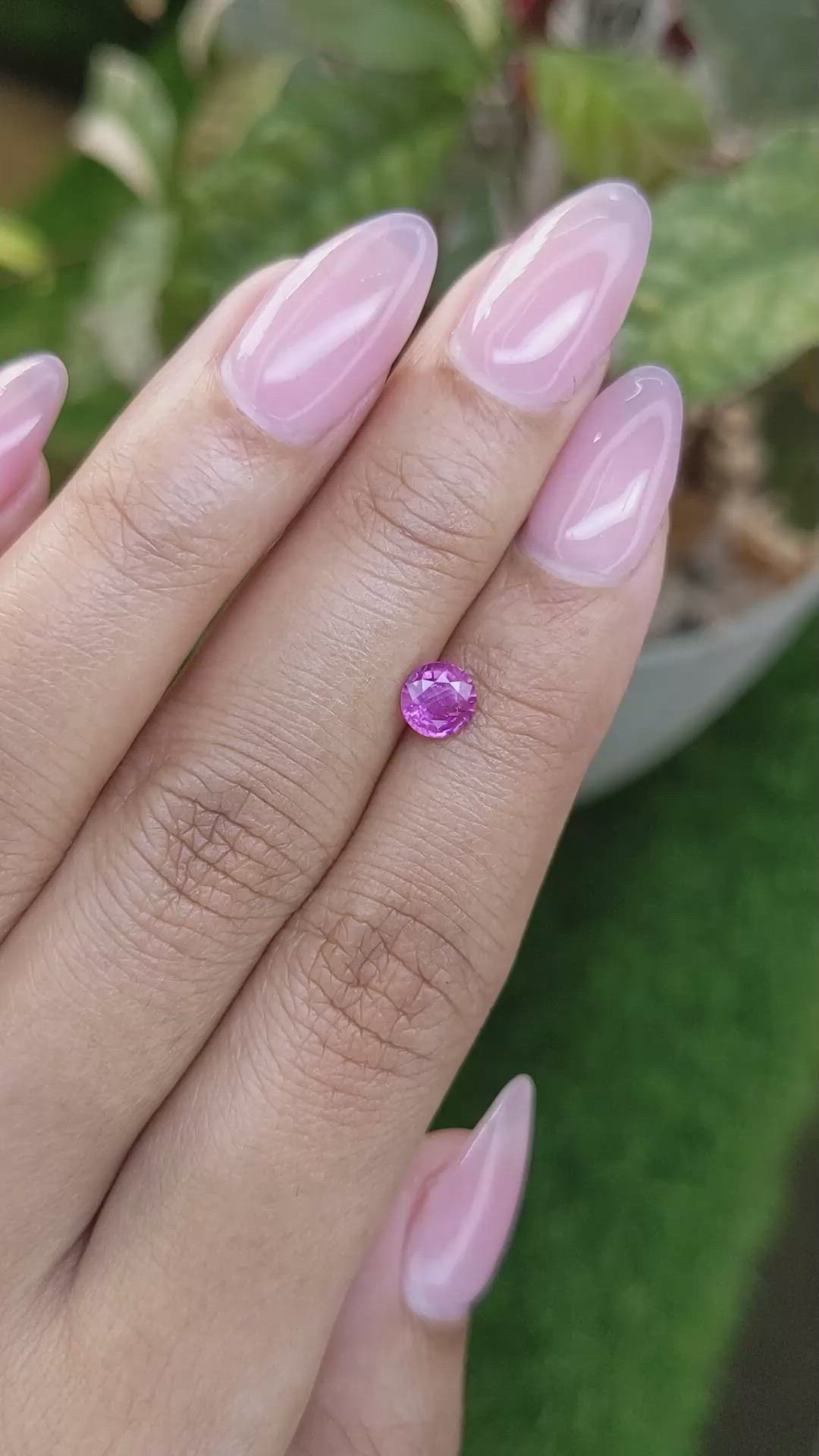 0.72 Ct. Pinkish Purple Sapphire from Ceylon (Sri Lanka) Size Video