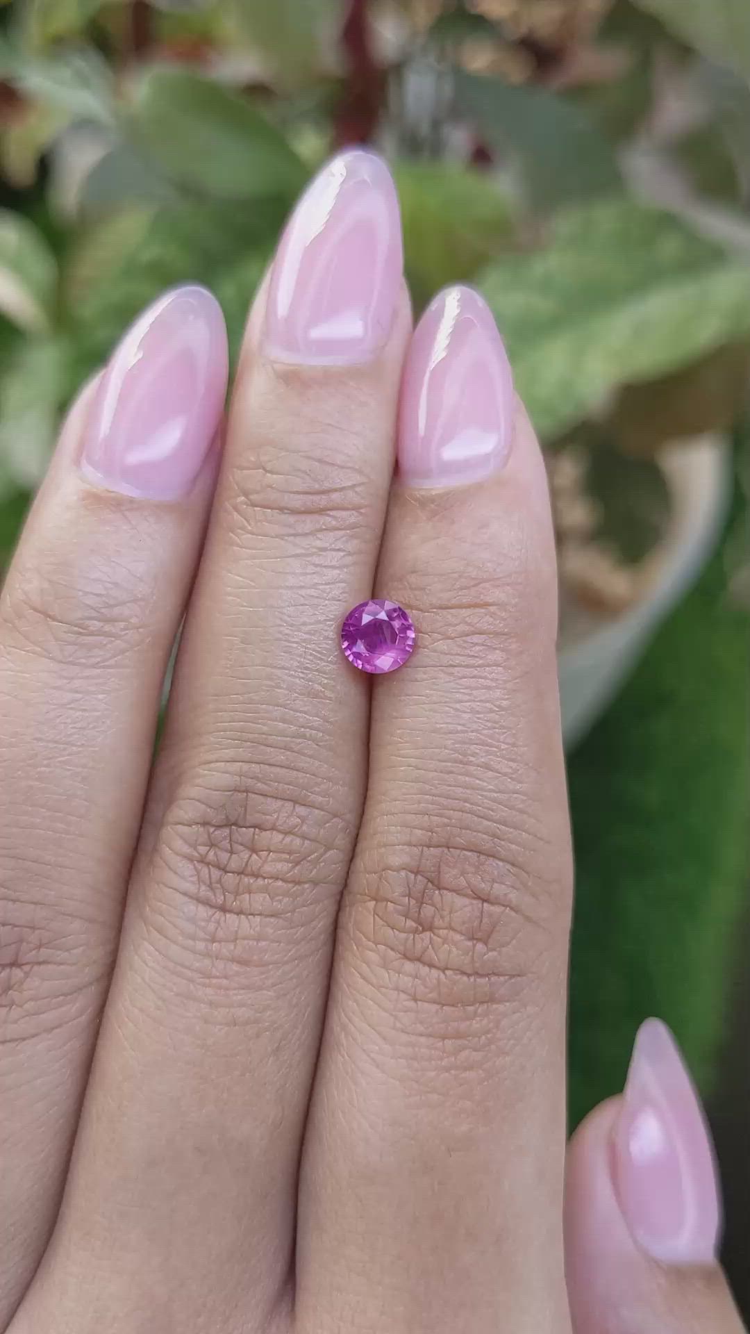 0.72 Ct. Pinkish Purple Sapphire from Ceylon (Sri Lanka) Size Video