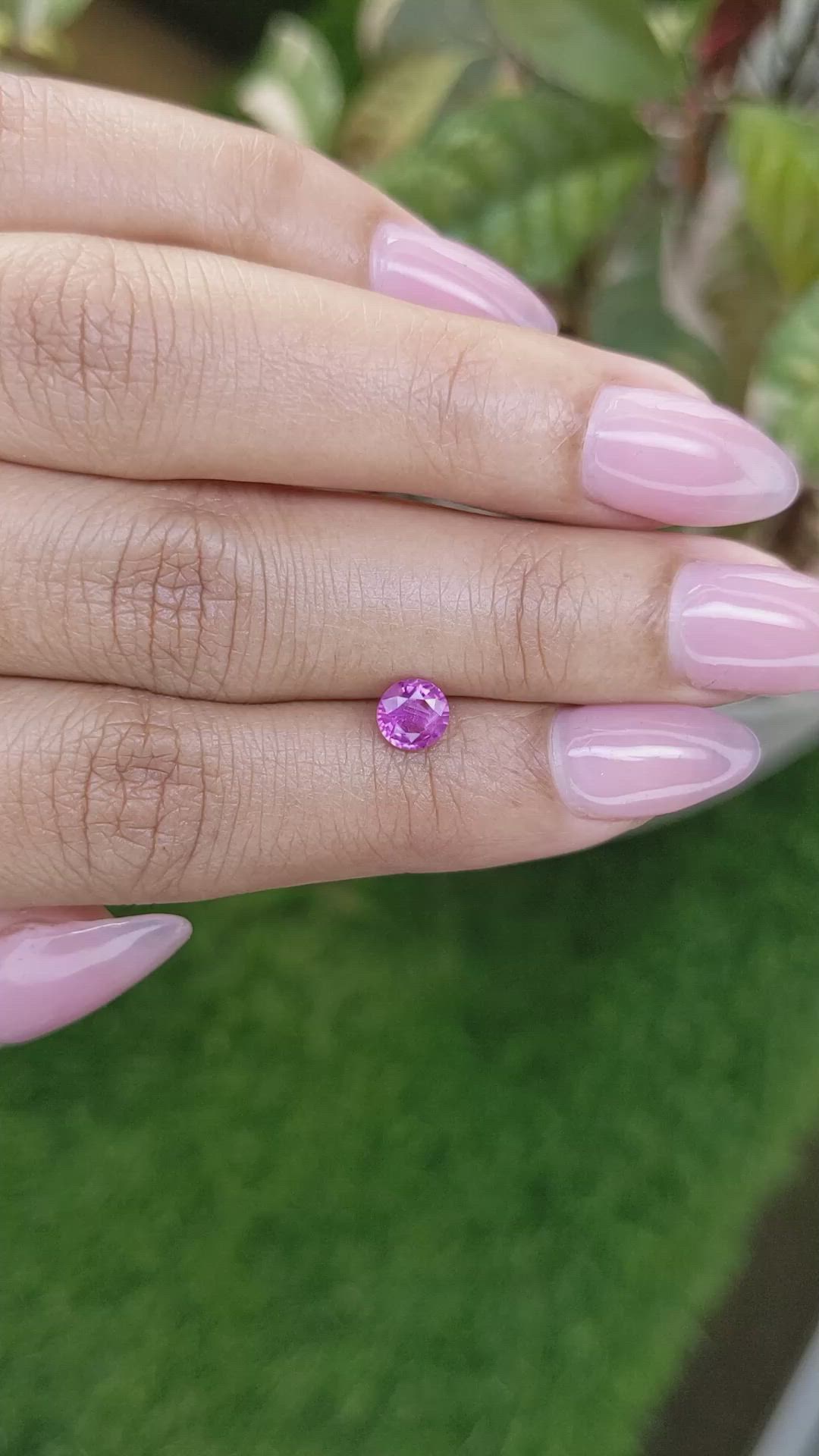 0.72 Ct. Pinkish Purple Sapphire from Ceylon (Sri Lanka) Size Video
