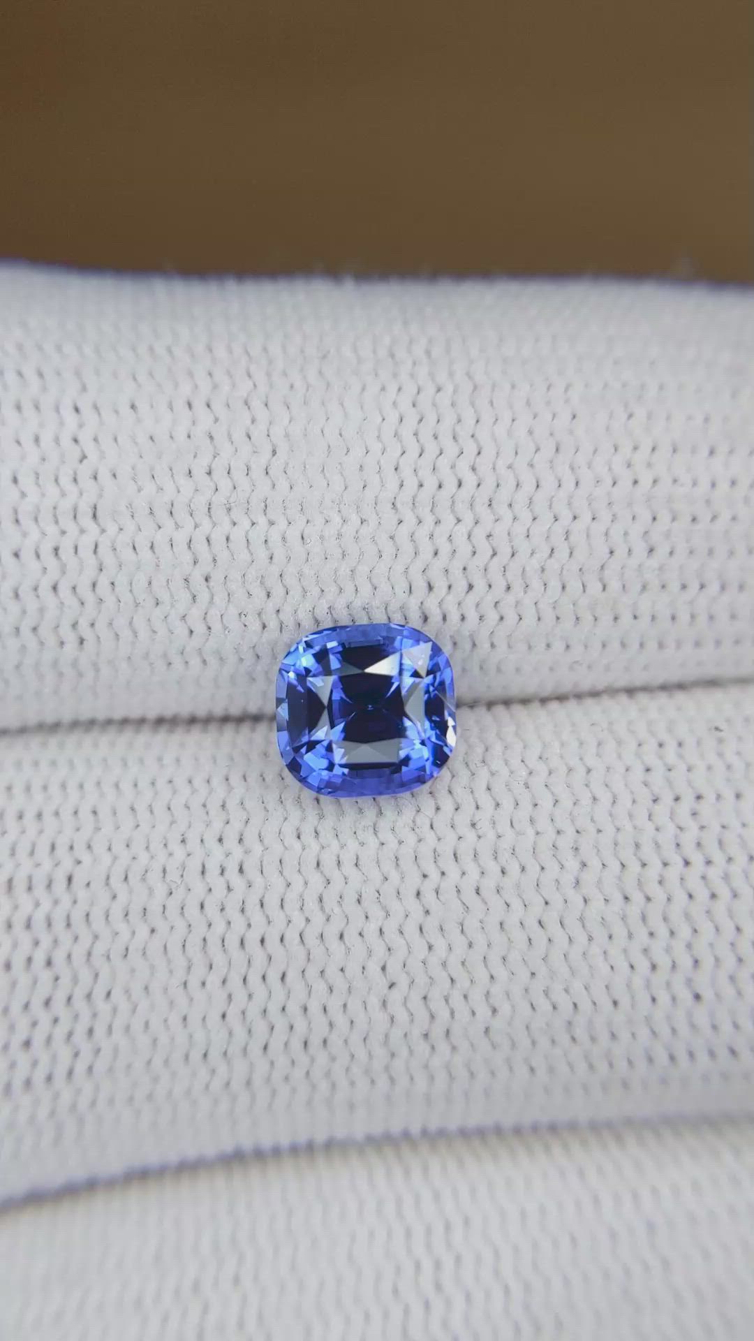 2.11 Ct. Blue Sapphire from Ceylon (Sri Lanka) Size Video
