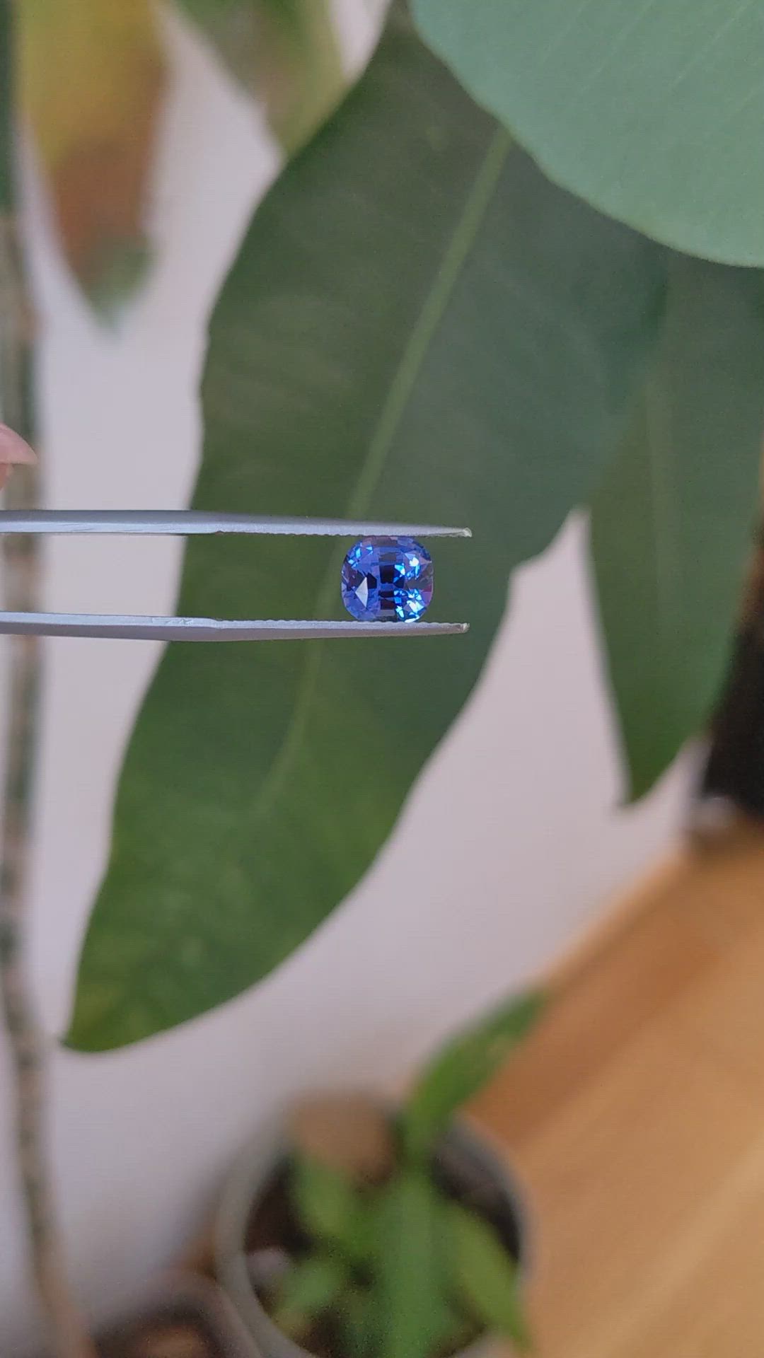 2.11 Ct. Blue Sapphire from Ceylon (Sri Lanka) Size Video