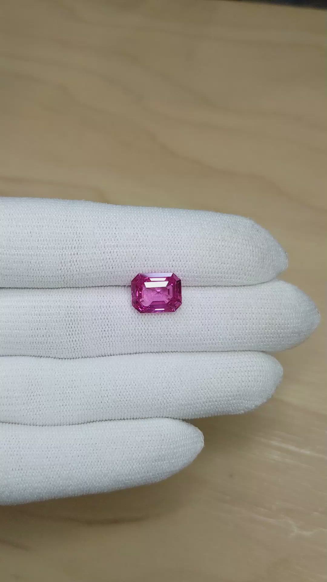 6.27 Ct. Pink Sapphire from Ceylon (Sri Lanka) Size Video