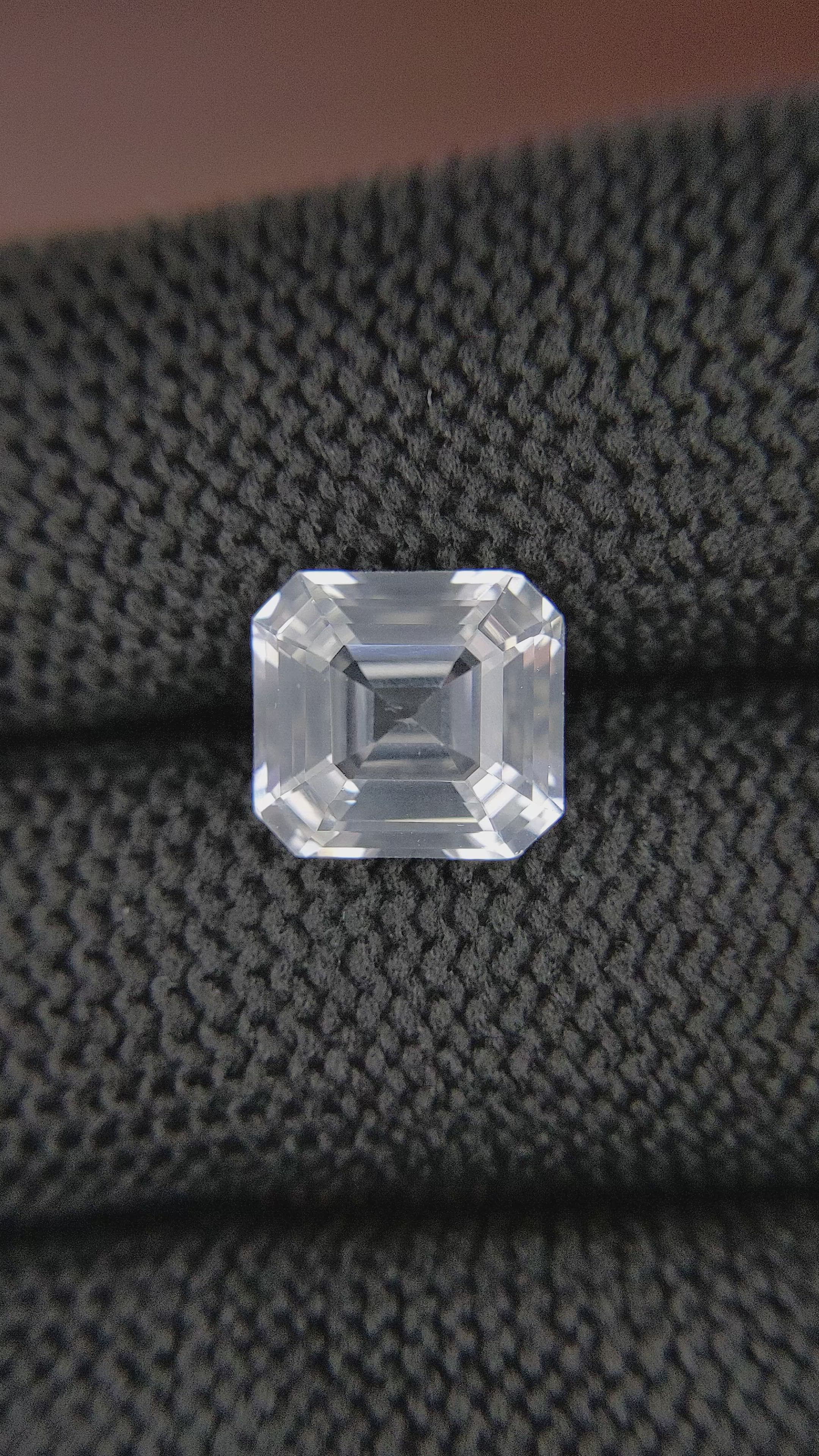 5.05 Ct. White Sapphire from Ceylon (Sri Lanka) Size Video