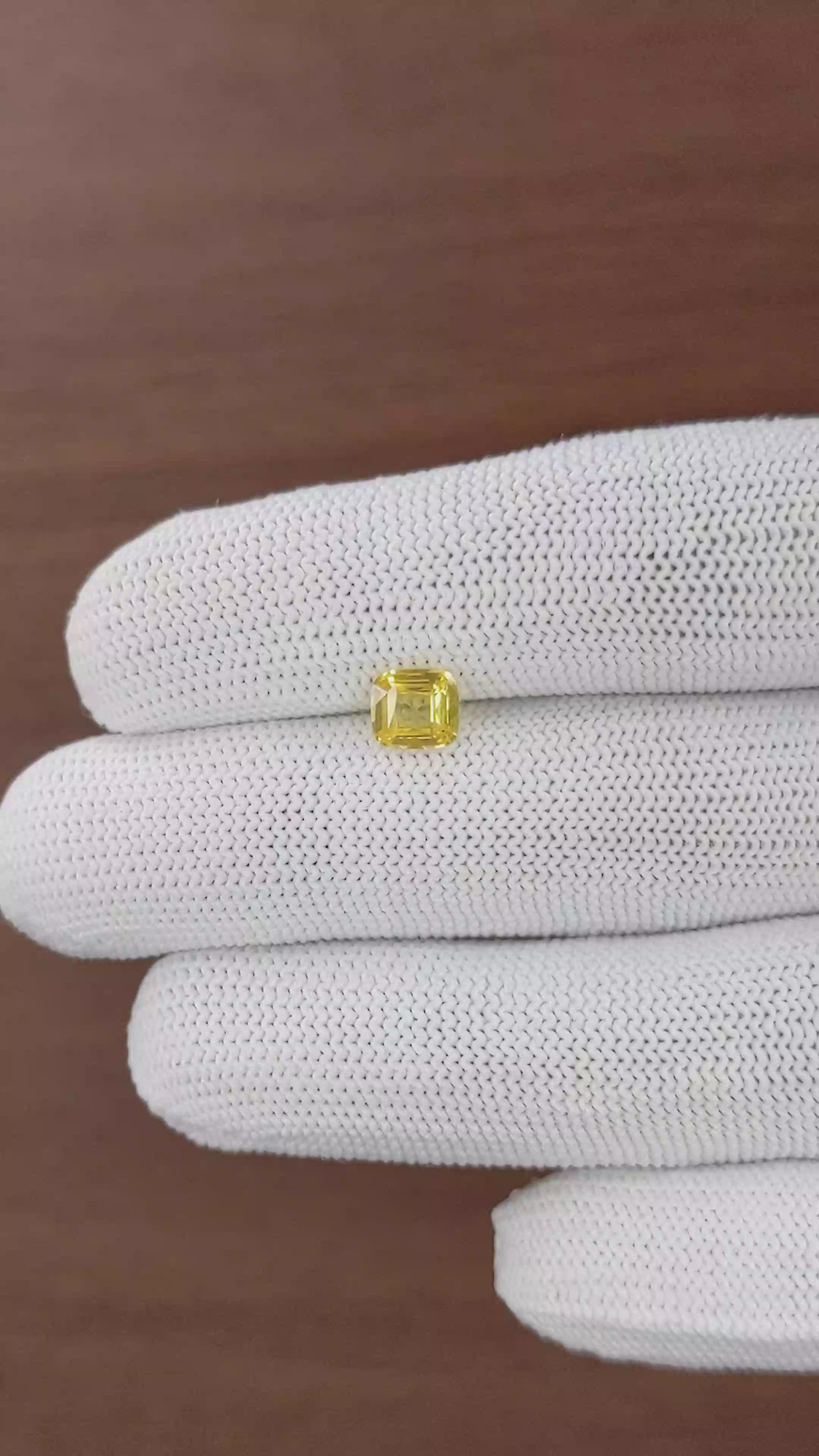 1.04 Ct. Yellow Sapphire from Ceylon (Sri Lanka) Size Video