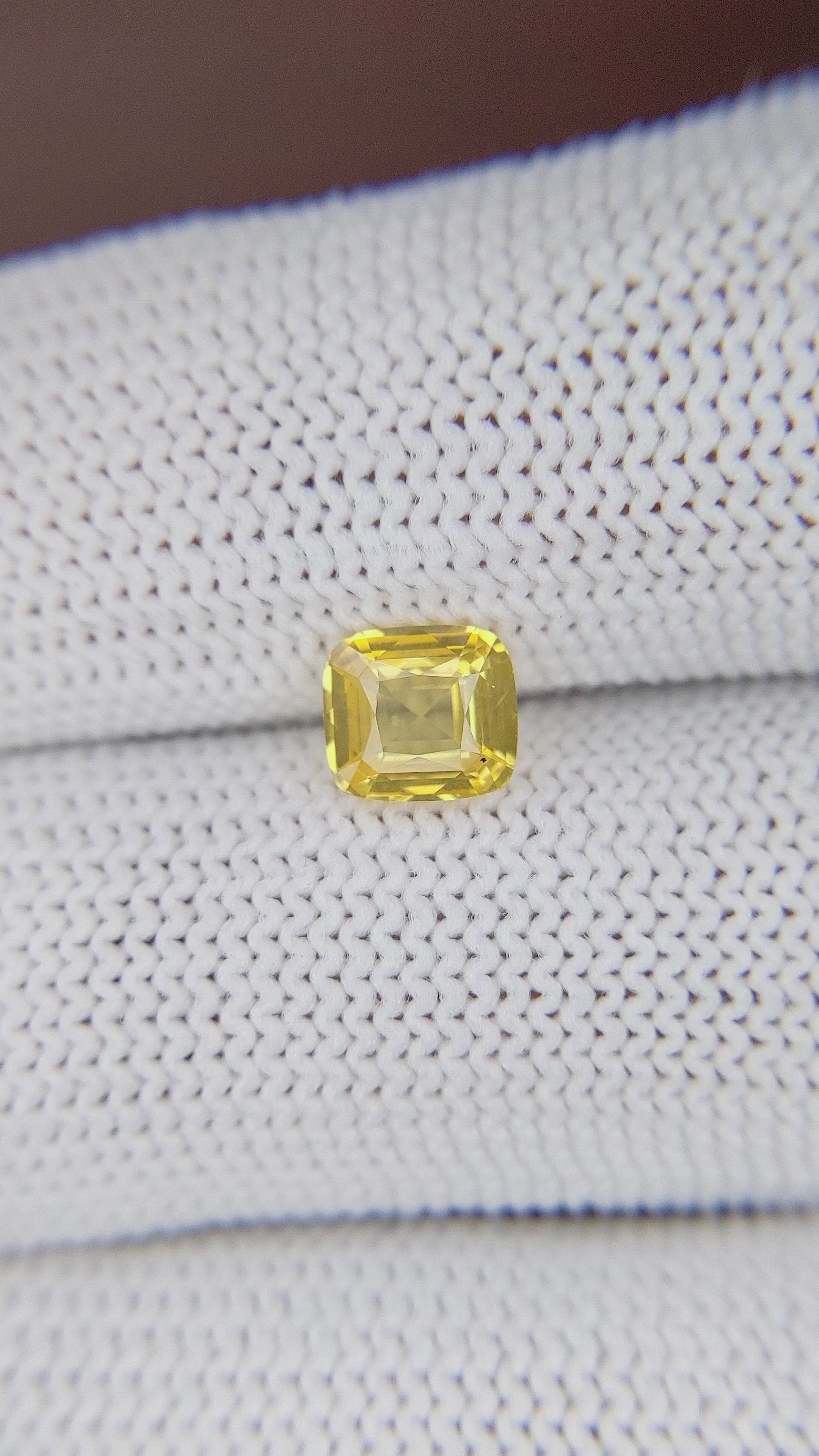 1.04 Ct. Yellow Sapphire from Ceylon (Sri Lanka) Size Video