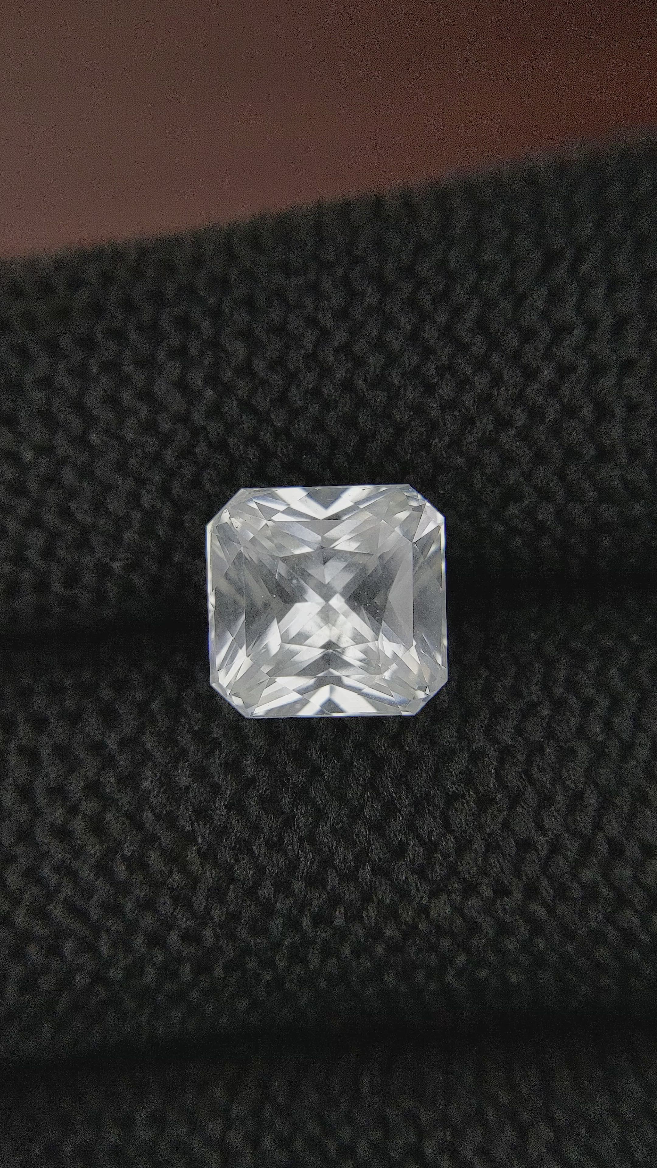 5.07 Ct. White Sapphire from Ceylon (Sri Lanka) Size Video