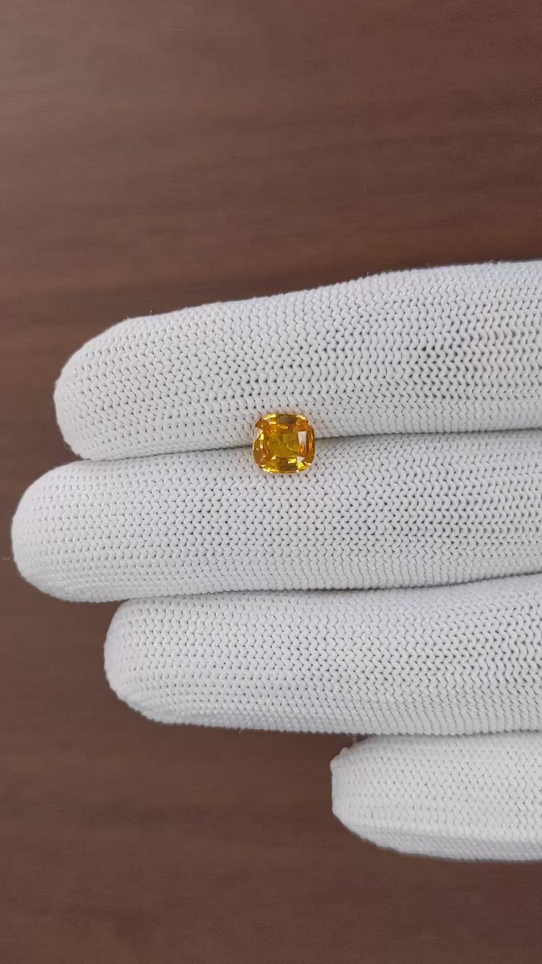 1.55 Ct. Yellowish Orange Sapphire from Ceylon (Sri Lanka) Size Video