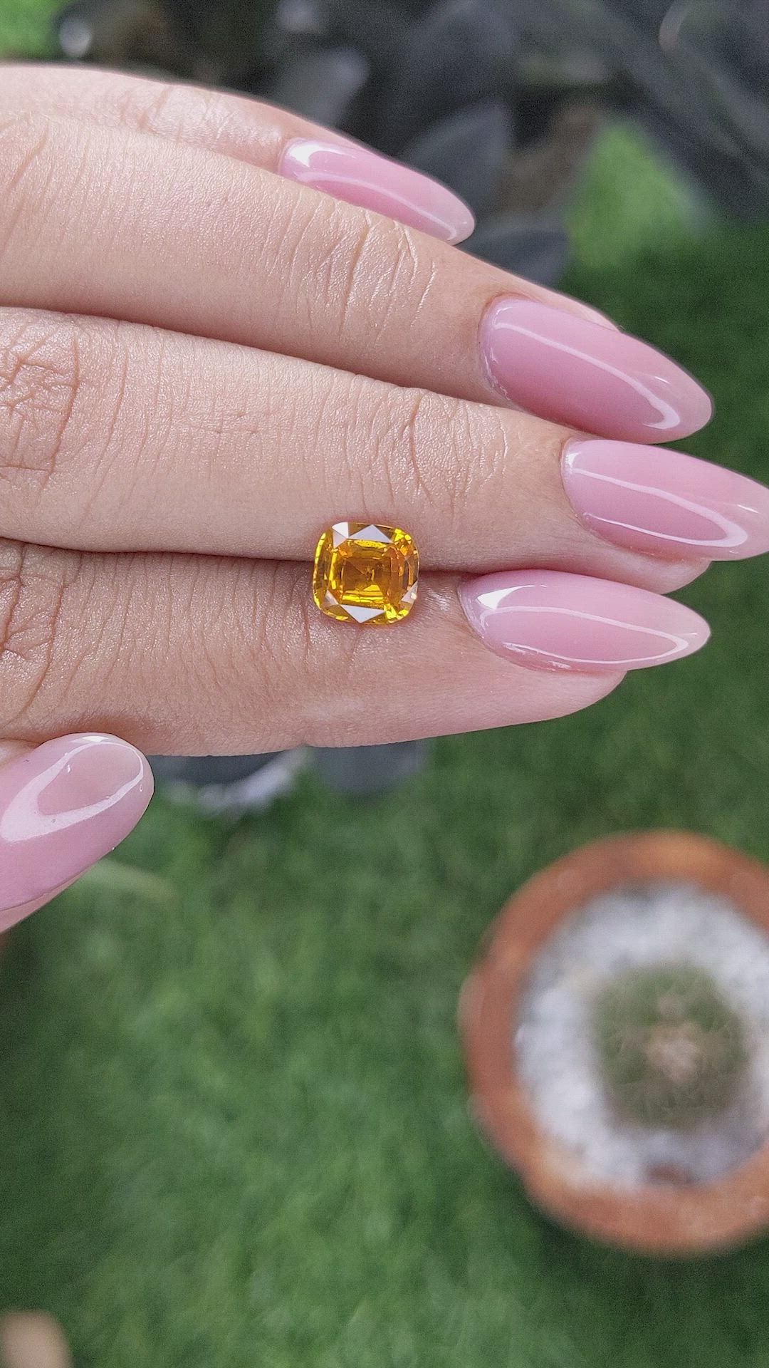 1.55 Ct. Yellowish Orange Sapphire from Ceylon (Sri Lanka) Size Video