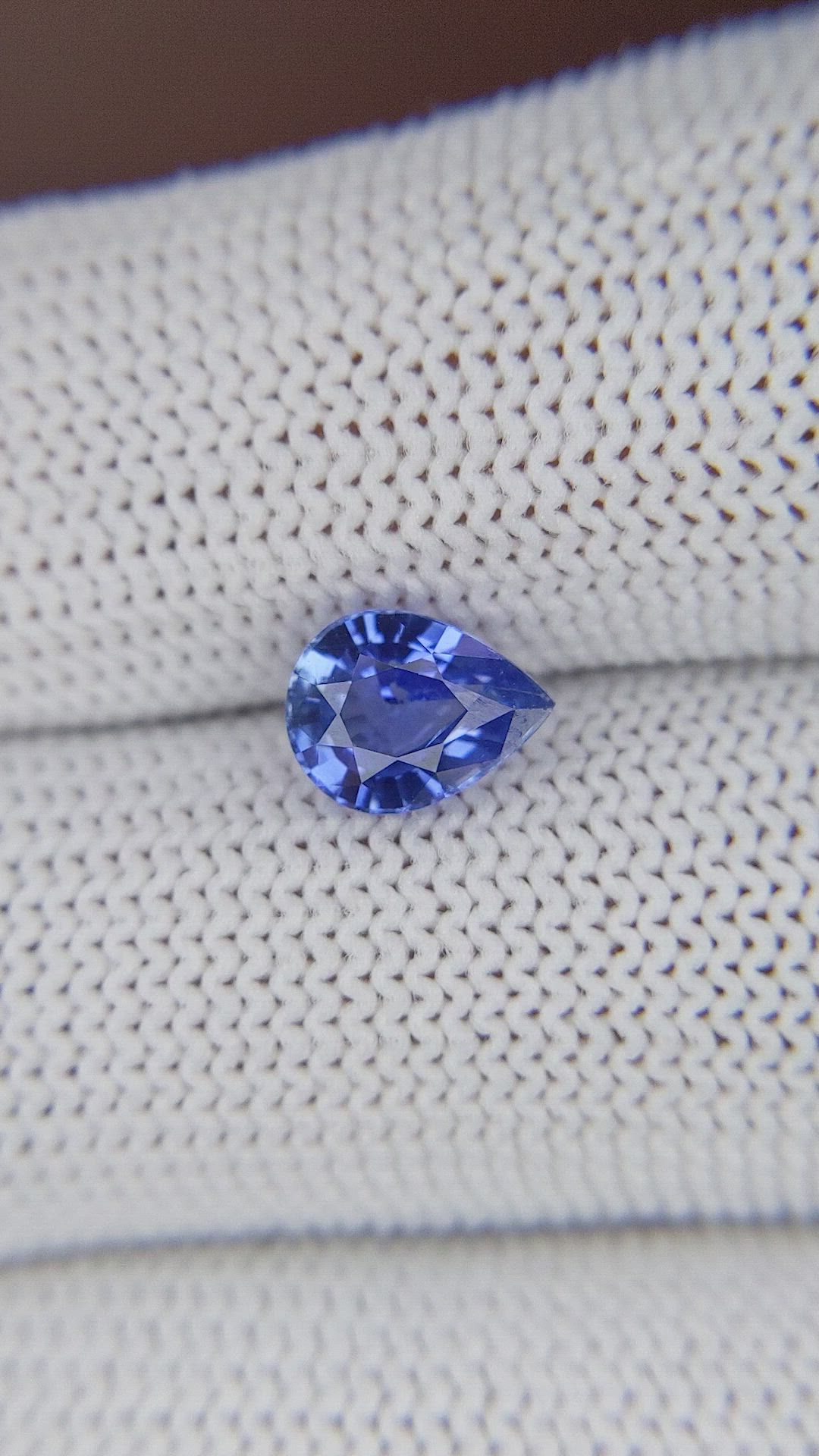 1.57 Ct. Blue Sapphire from Ceylon (Sri Lanka) Size Video