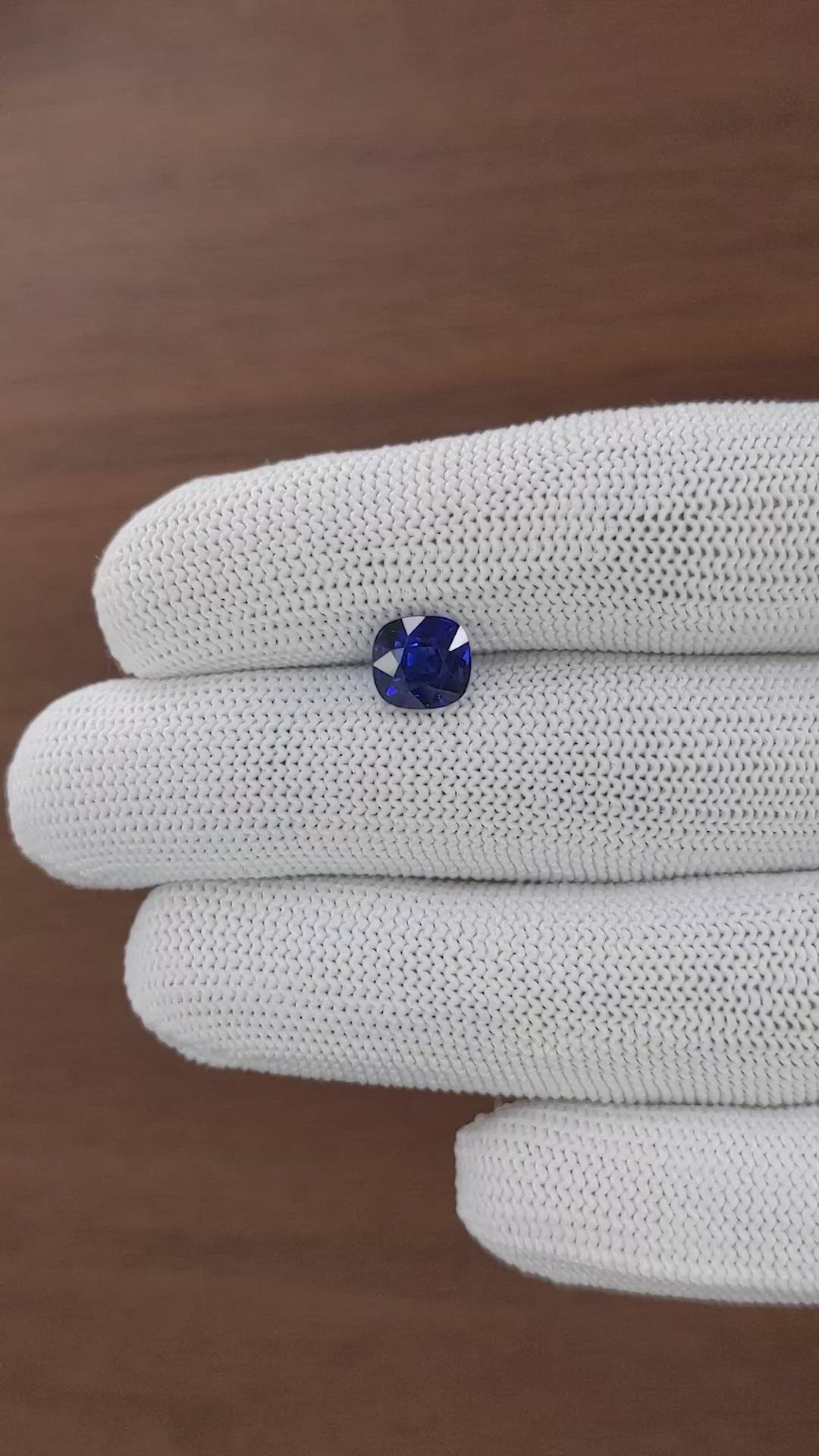 2.52 Ct. Blue Sapphire from Ceylon (Sri Lanka) Size Video