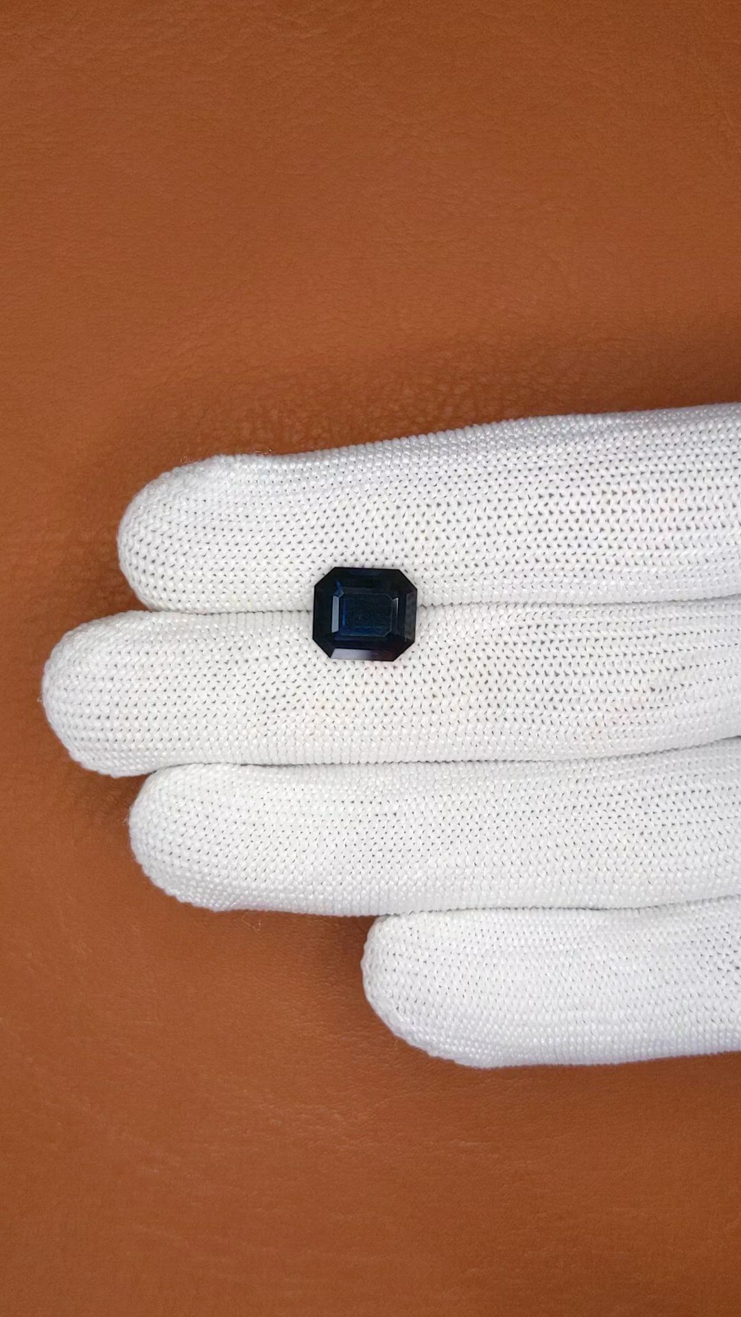 5.52 Ct. Blue Sapphire from Ceylon (Sri Lanka) Size Video