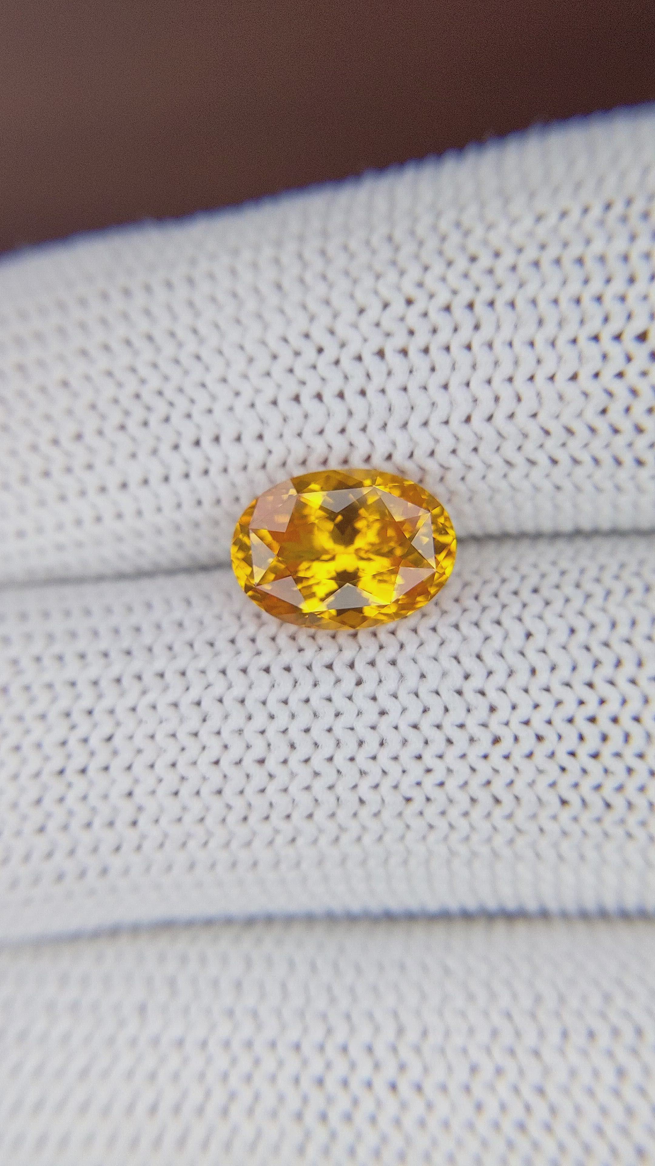 2.96 Ct. Yellowish Orange Sapphire from Ceylon (Sri Lanka) Size Video