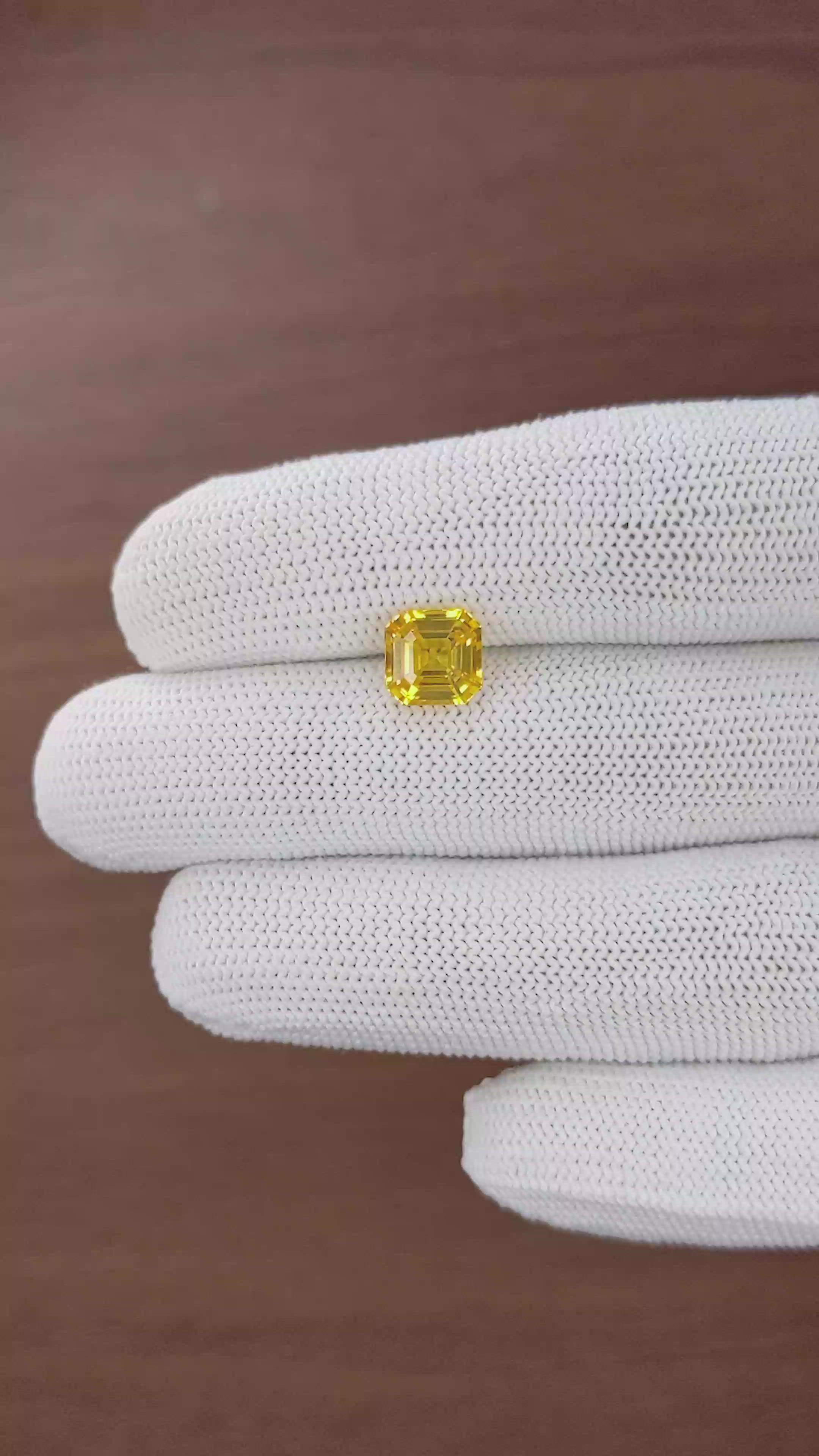 3.05 Ct. Yellow Sapphire from Ceylon (Sri Lanka) Size Video