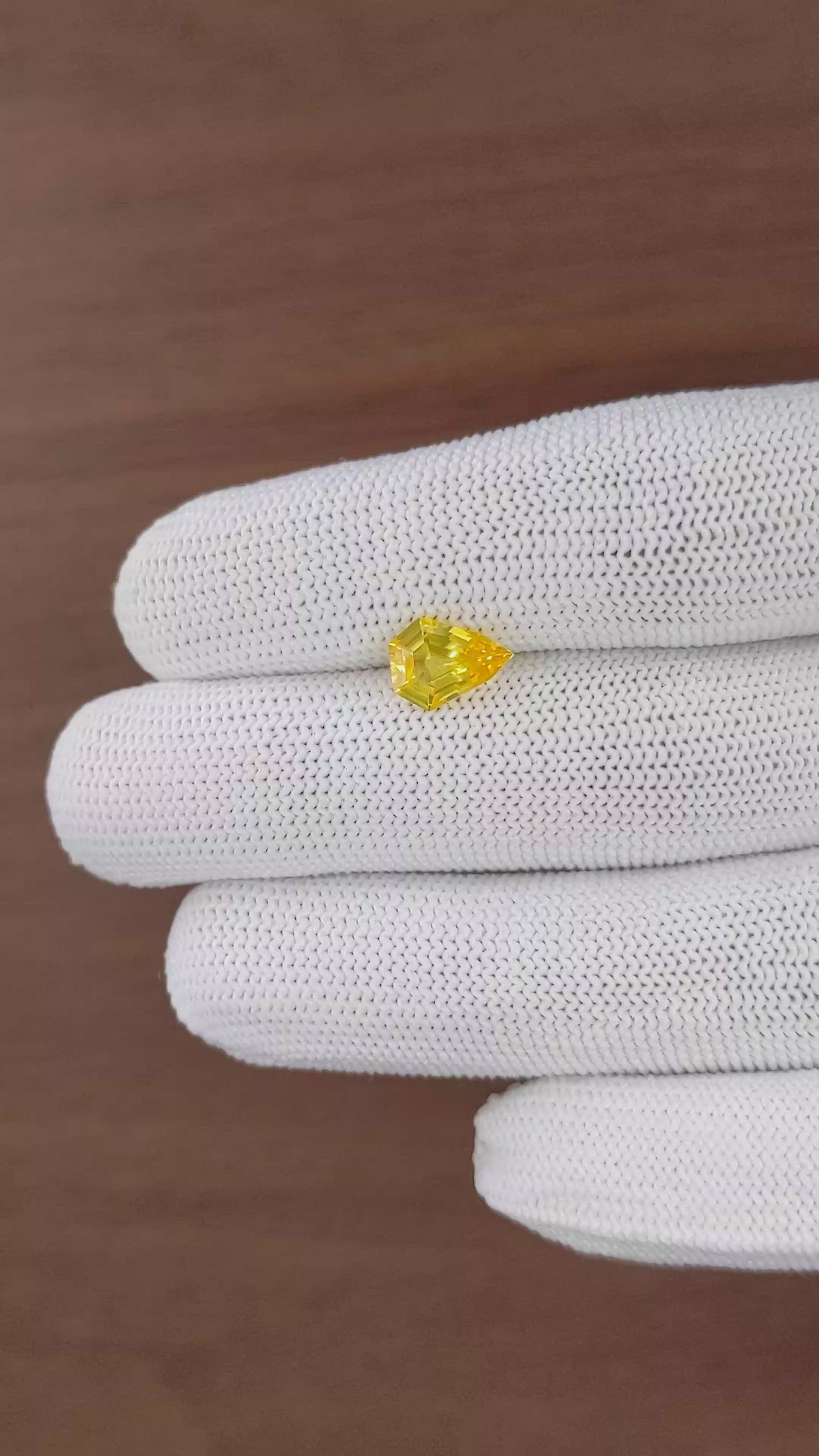 1.56 Ct. Yellow Sapphire from Ceylon (Sri Lanka) Size Video