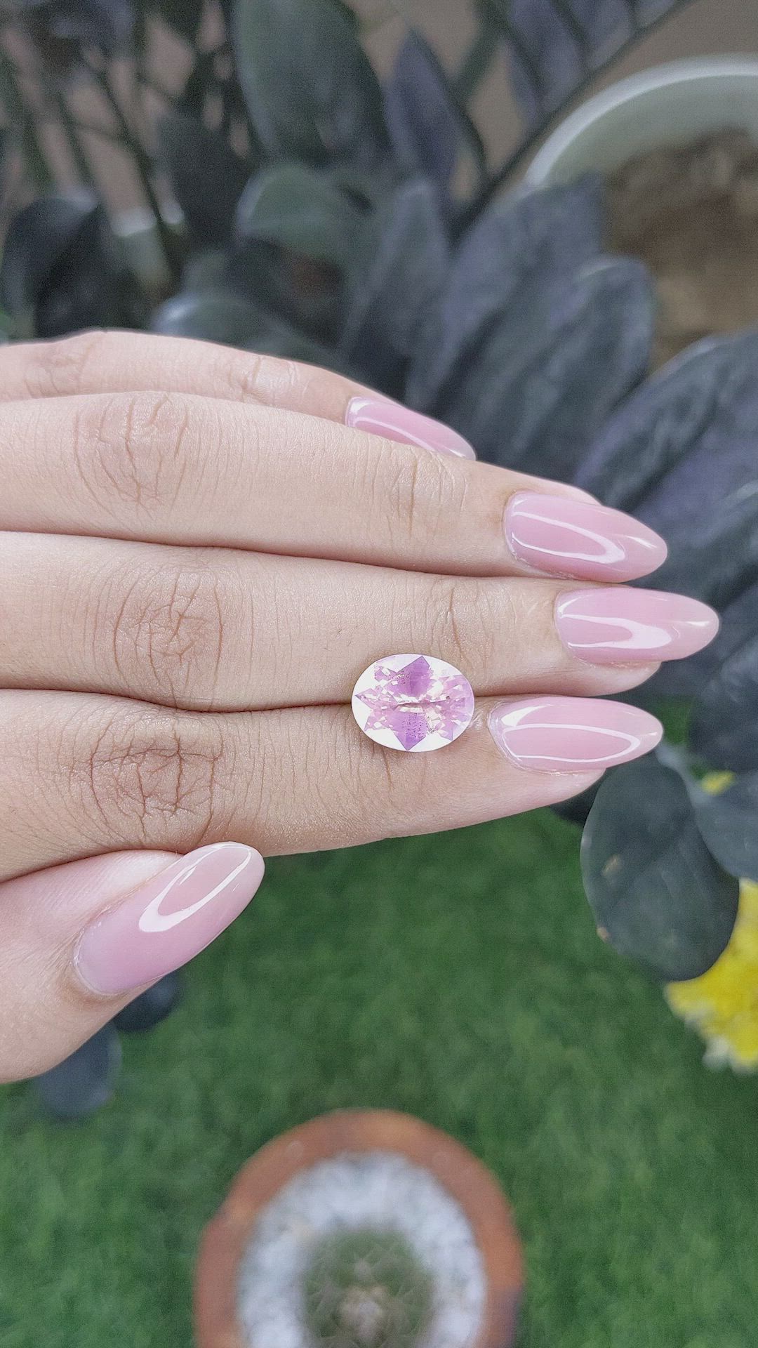 4.39 Ct. Purplish Pink Sapphire from Ceylon (Sri Lanka) Size Video