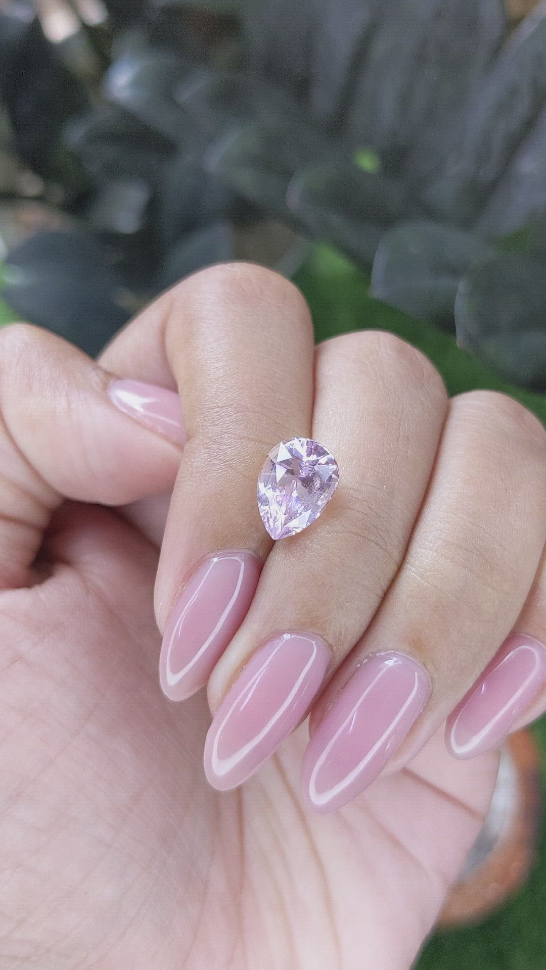 3.79 Ct. Purplish Pink Sapphire from Ceylon (Sri Lanka) Size Video