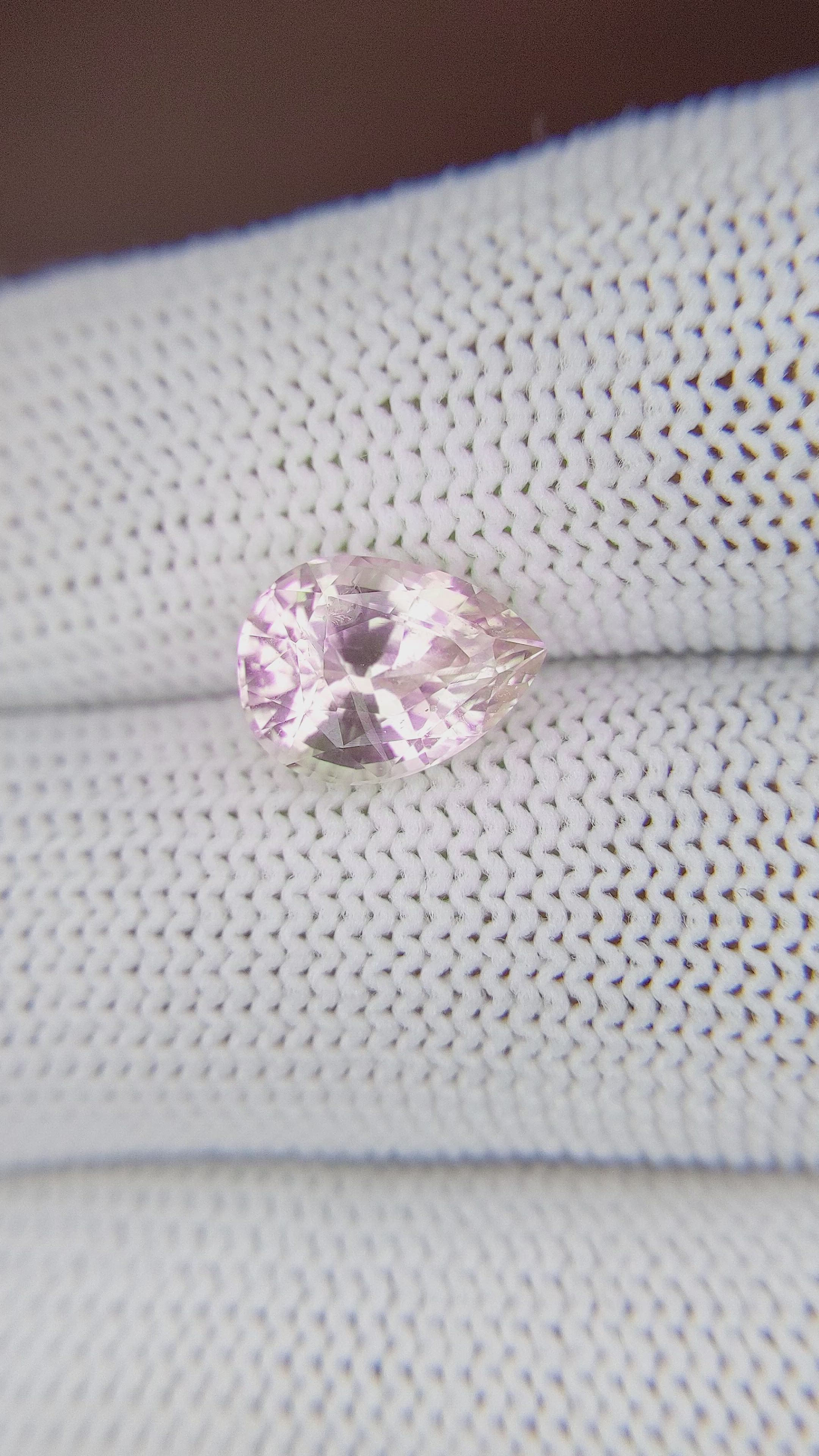 3.79 Ct. Purplish Pink Sapphire from Ceylon (Sri Lanka) Size Video
