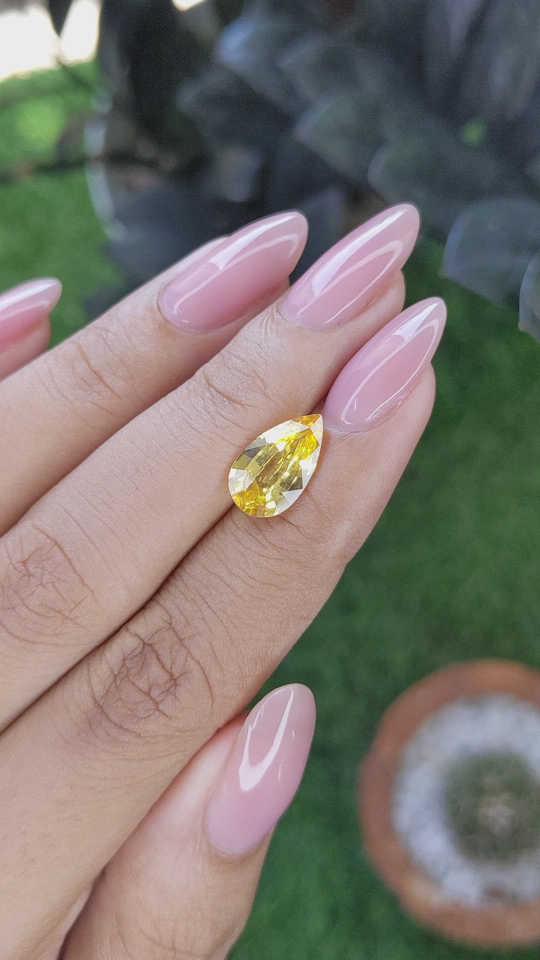 2.99 Ct. Yellow Sapphire from Ceylon (Sri Lanka) Size Video