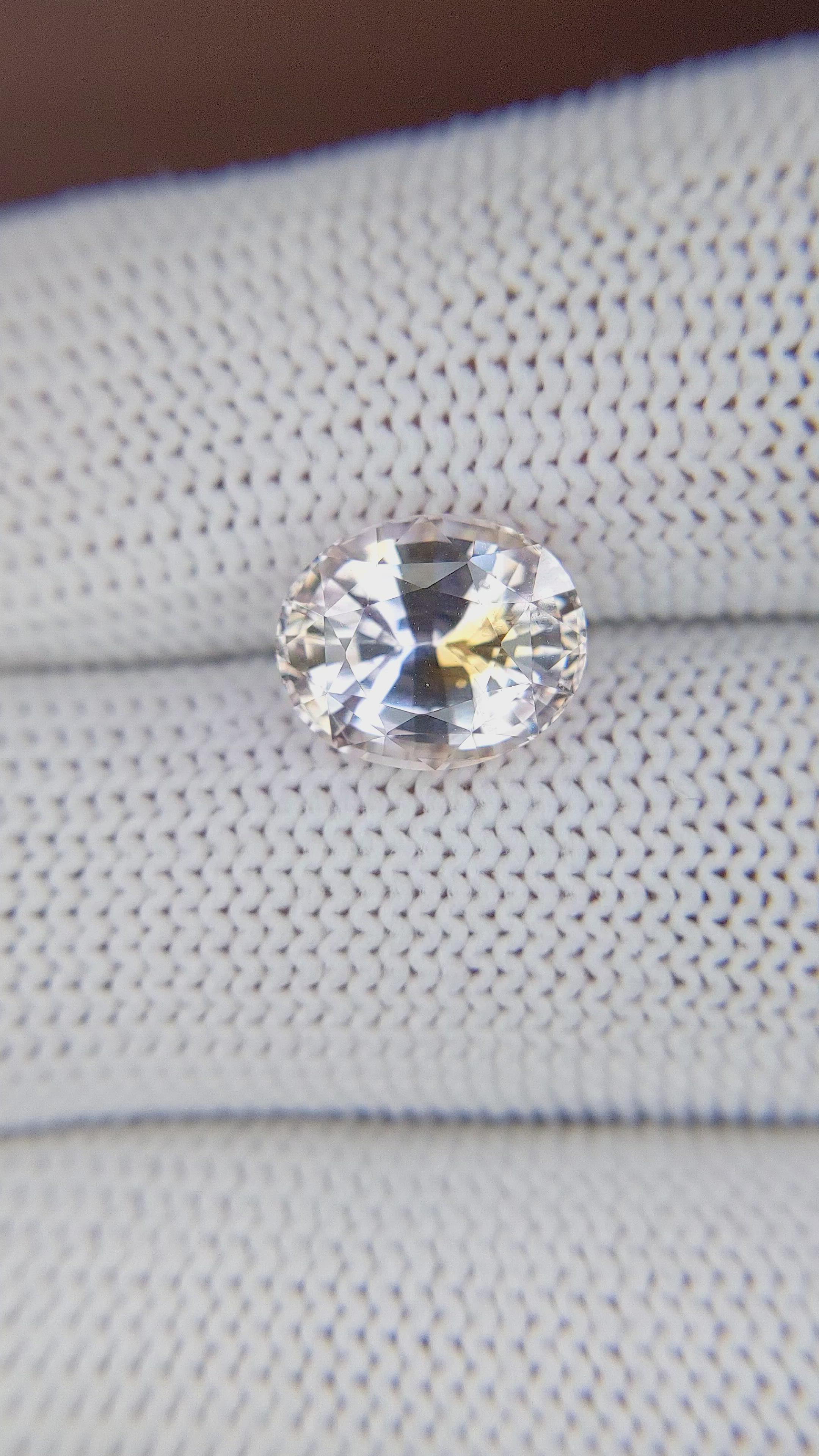 4.48 Ct. Peach Sapphire from Ceylon (Sri Lanka) Size Video
