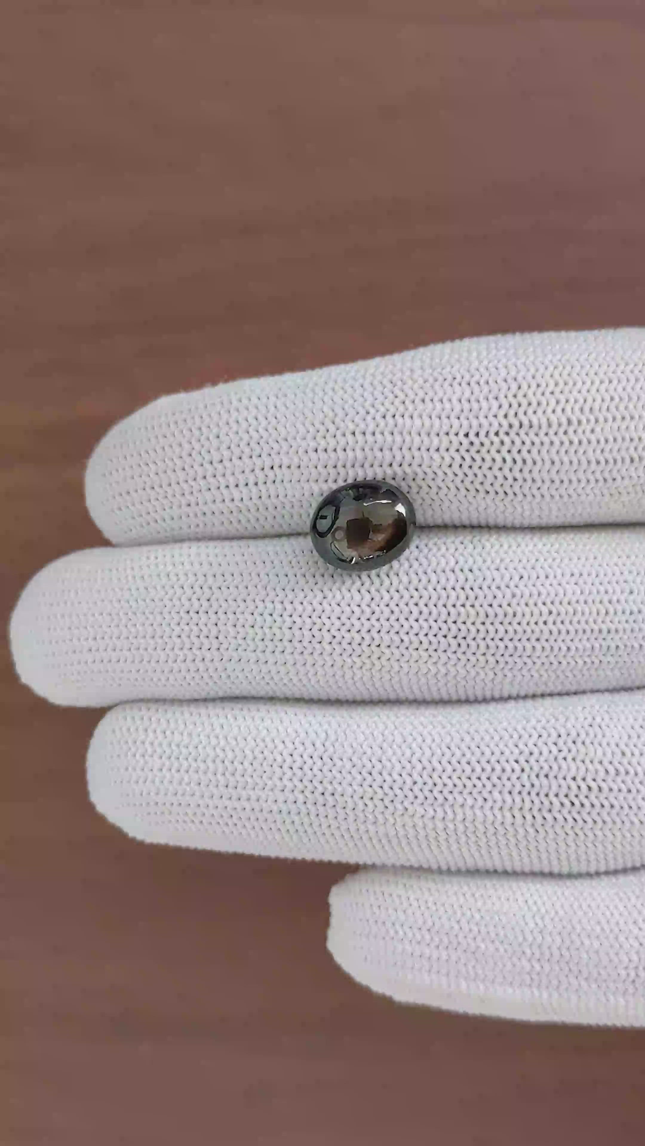 6.36 Ct. Brown Star Sapphire from Ceylon (Sri Lanka) Size Video