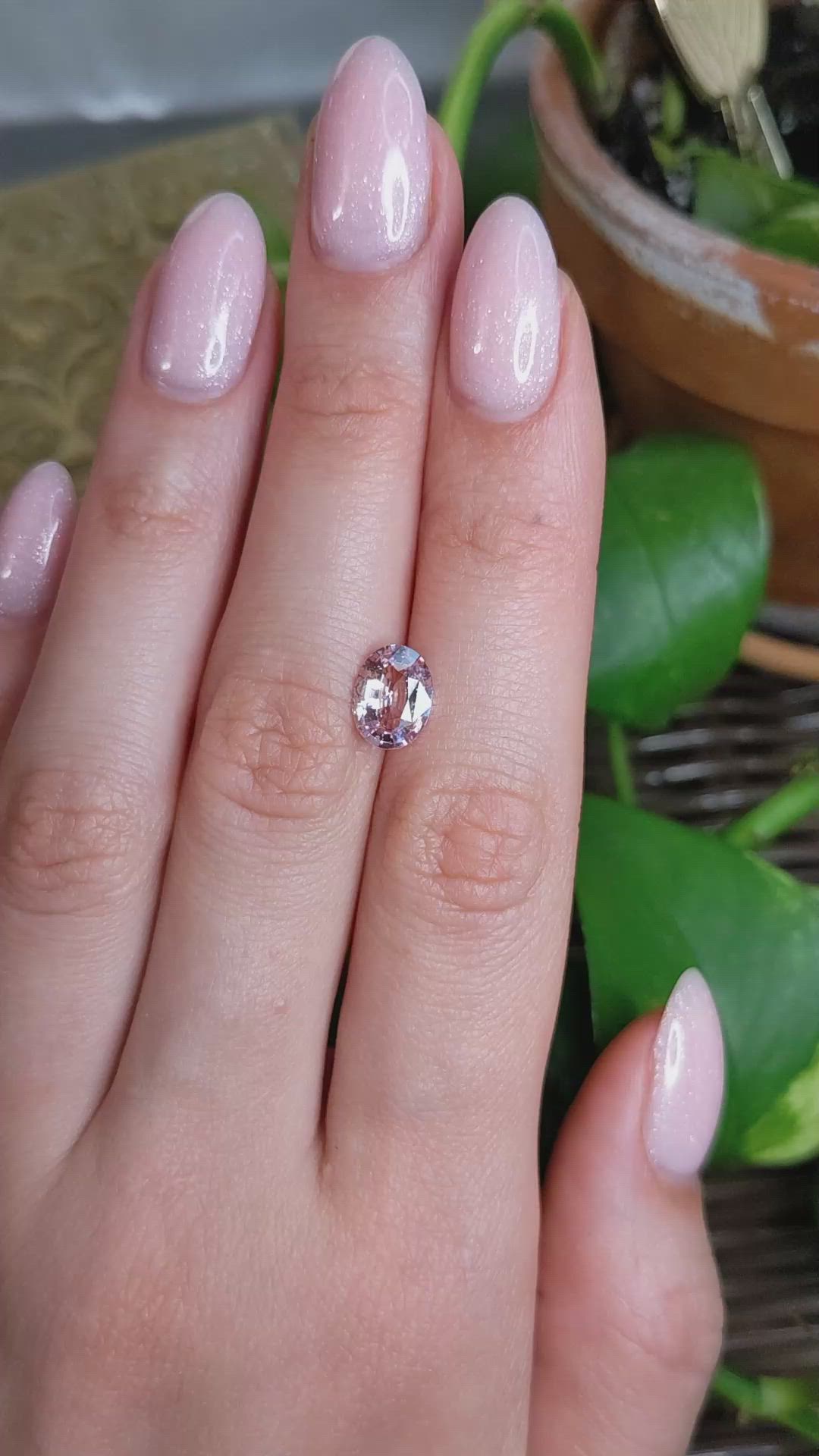 2.14 Ct. Padparadscha Sapphire from Ceylon (Sri Lanka) Size Video