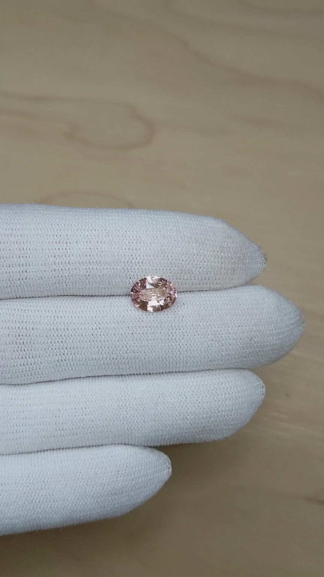 2.14 Ct. Padparadscha Sapphire from Ceylon (Sri Lanka) Size Video
