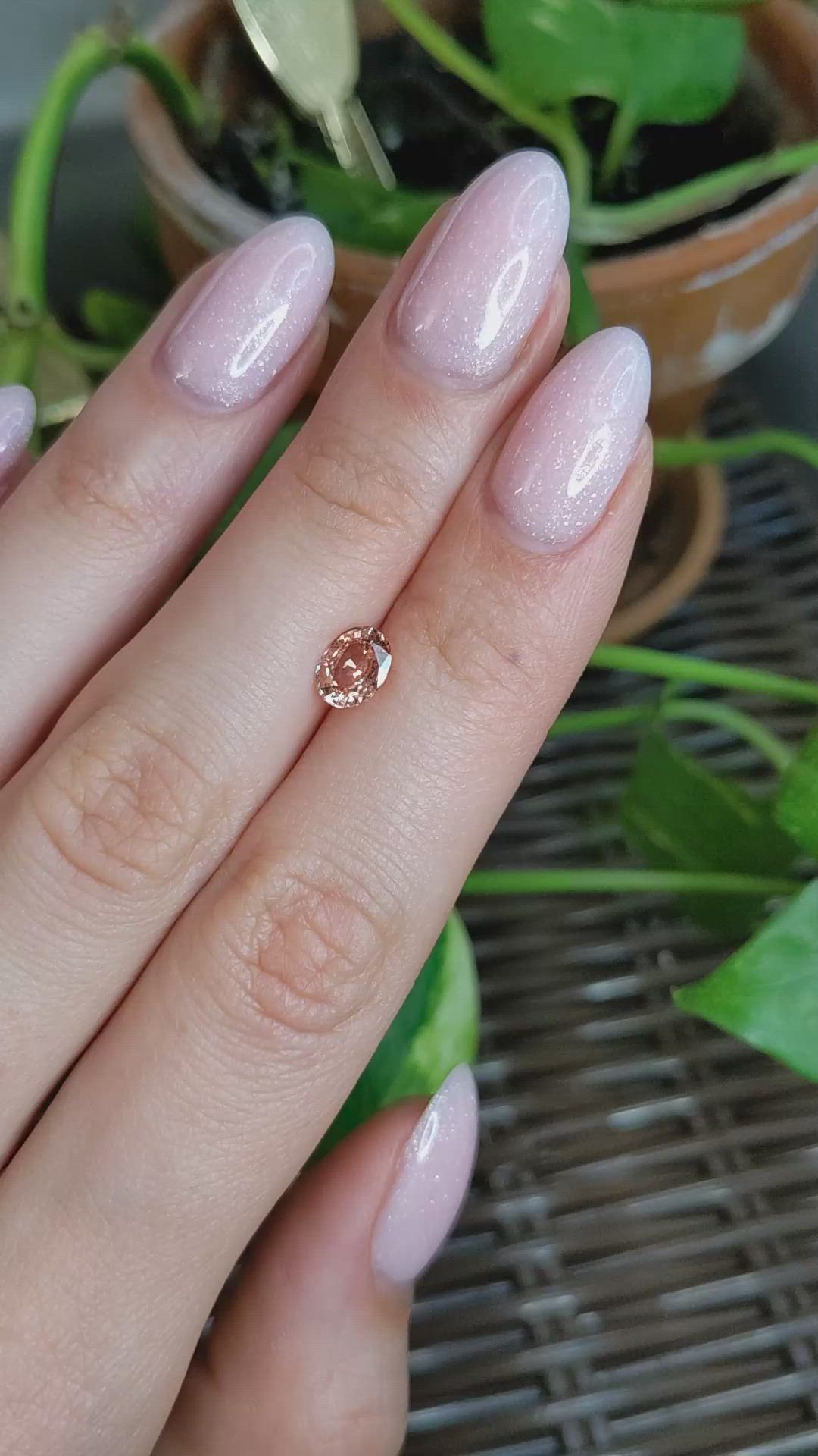 1.18 Ct. Padparadscha Sapphire from Ceylon (Sri Lanka) Size Video