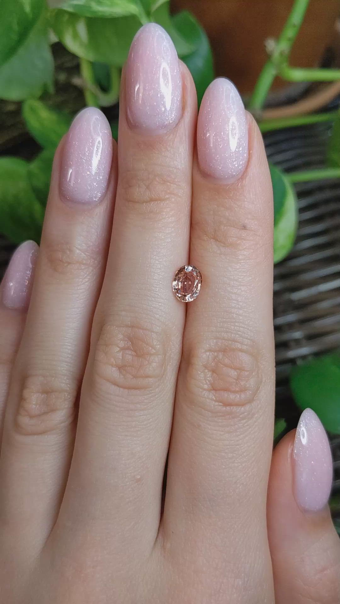 1.18 Ct. Padparadscha Sapphire from Ceylon (Sri Lanka) Size Video