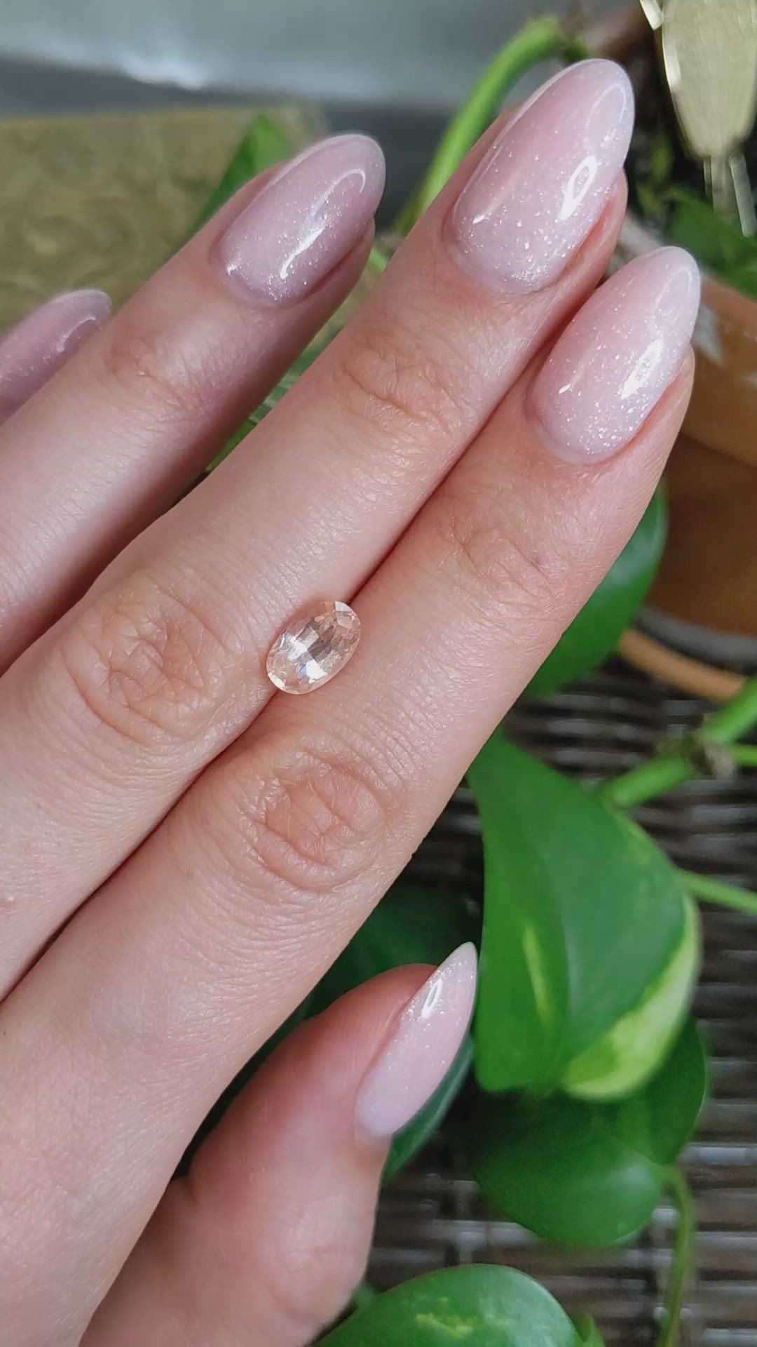 1.89 Ct. Padparadscha Sapphire from Ceylon (Sri Lanka) Size Video