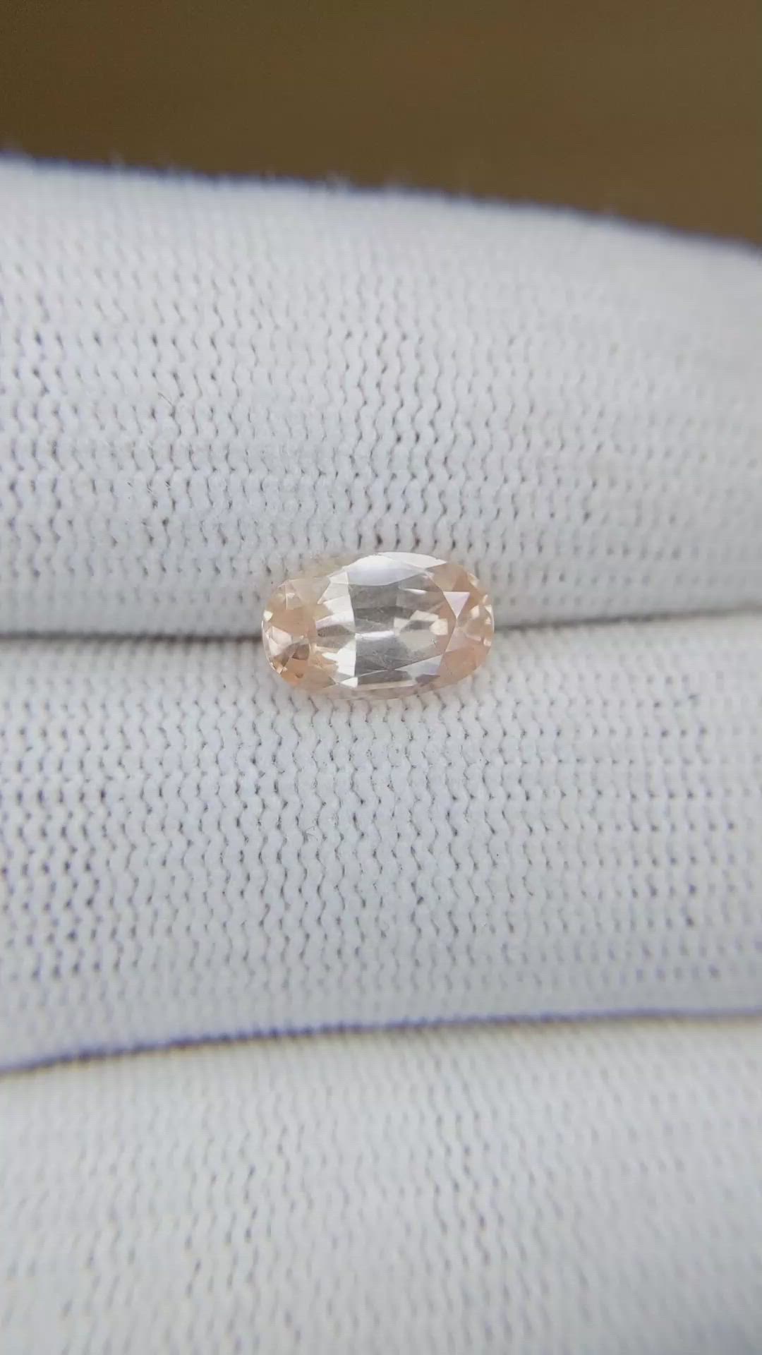 1.89 Ct. Padparadscha Sapphire from Ceylon (Sri Lanka) Size Video