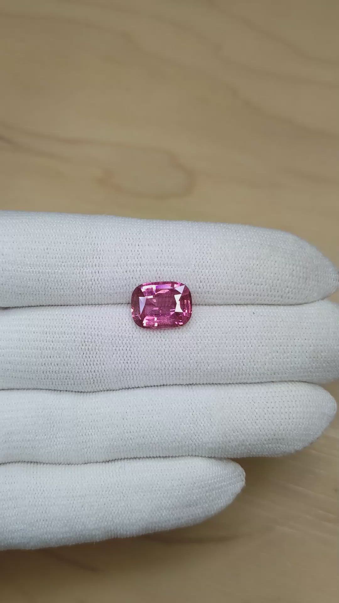 6.08 Ct. Pink Sapphire from Ceylon (Sri Lanka) Size Video