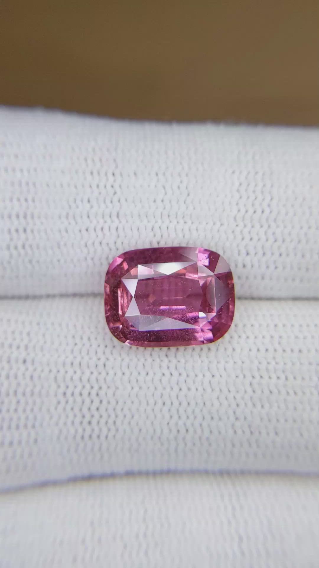 6.08 Ct. Pink Sapphire from Ceylon (Sri Lanka) Size Video