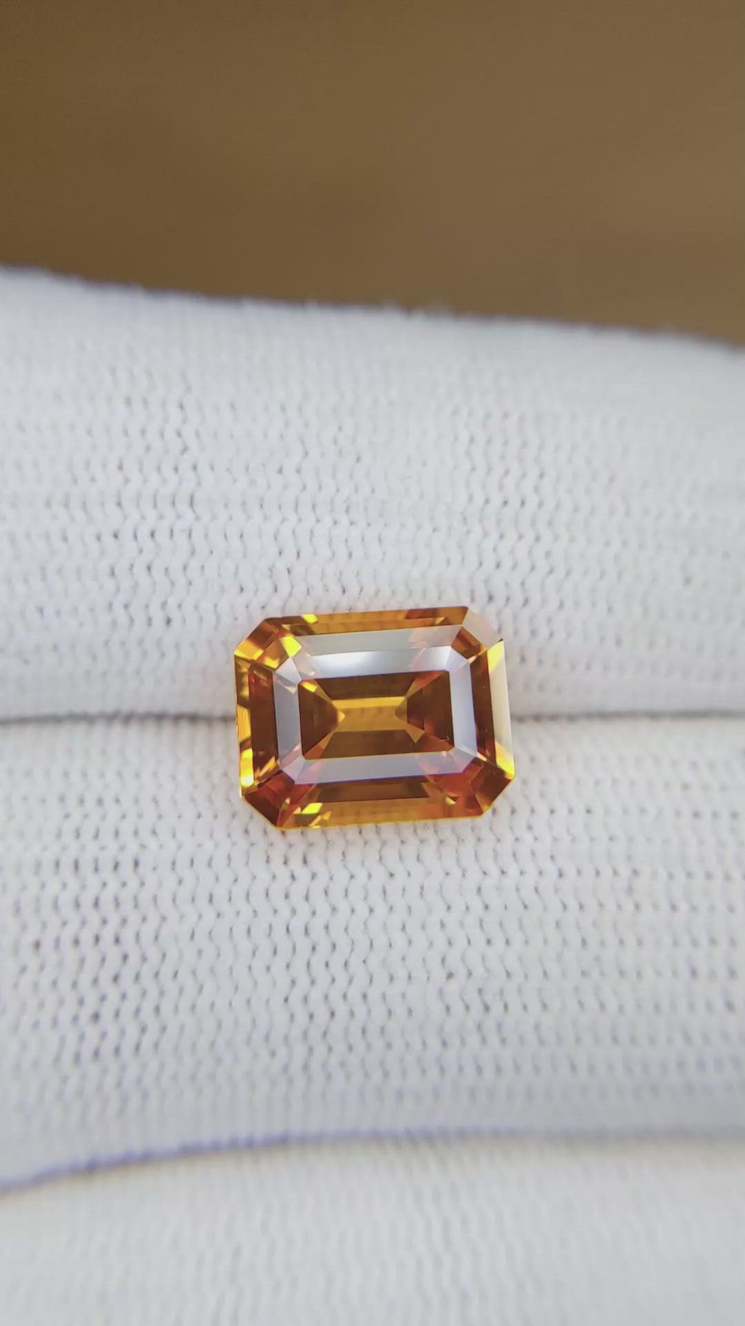 5.16 Ct. Yellowish Orange Sapphire from Ceylon (Sri Lanka) Size Video