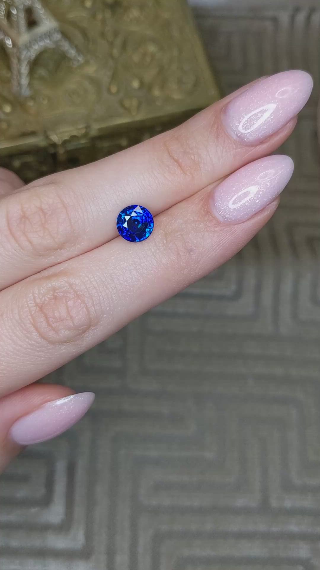 2.10 Ct. Blue Sapphire from Ceylon (Sri Lanka) Size Video