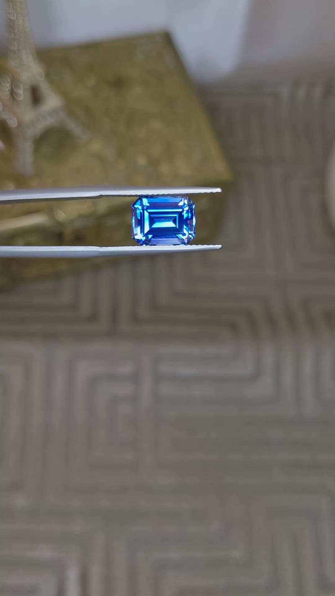 4.56 Ct. Blue Sapphire from Ceylon (Sri Lanka) Size Video
