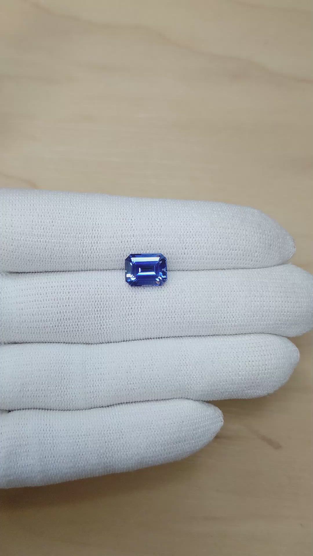 4.56 Ct. Blue Sapphire from Ceylon (Sri Lanka) Size Video