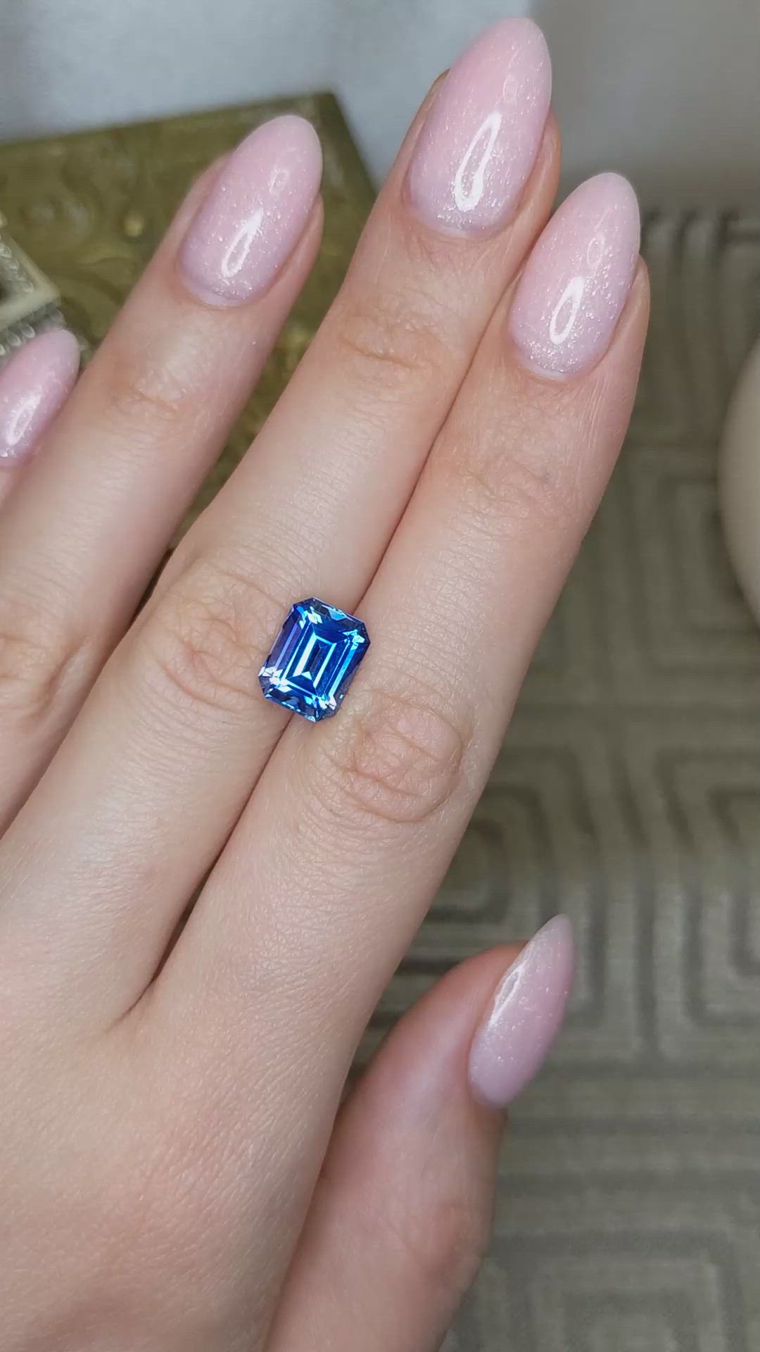 4.56 Ct. Blue Sapphire from Ceylon (Sri Lanka) Size Video