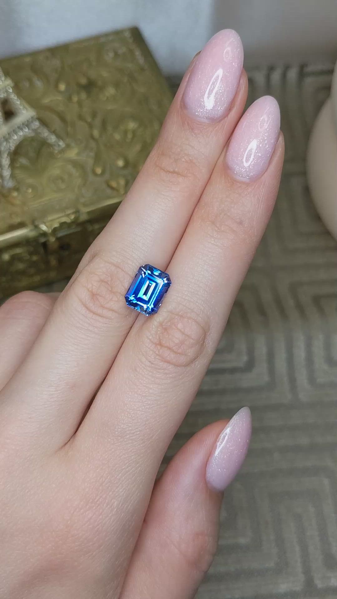 4.56 Ct. Blue Sapphire from Ceylon (Sri Lanka) Size Video