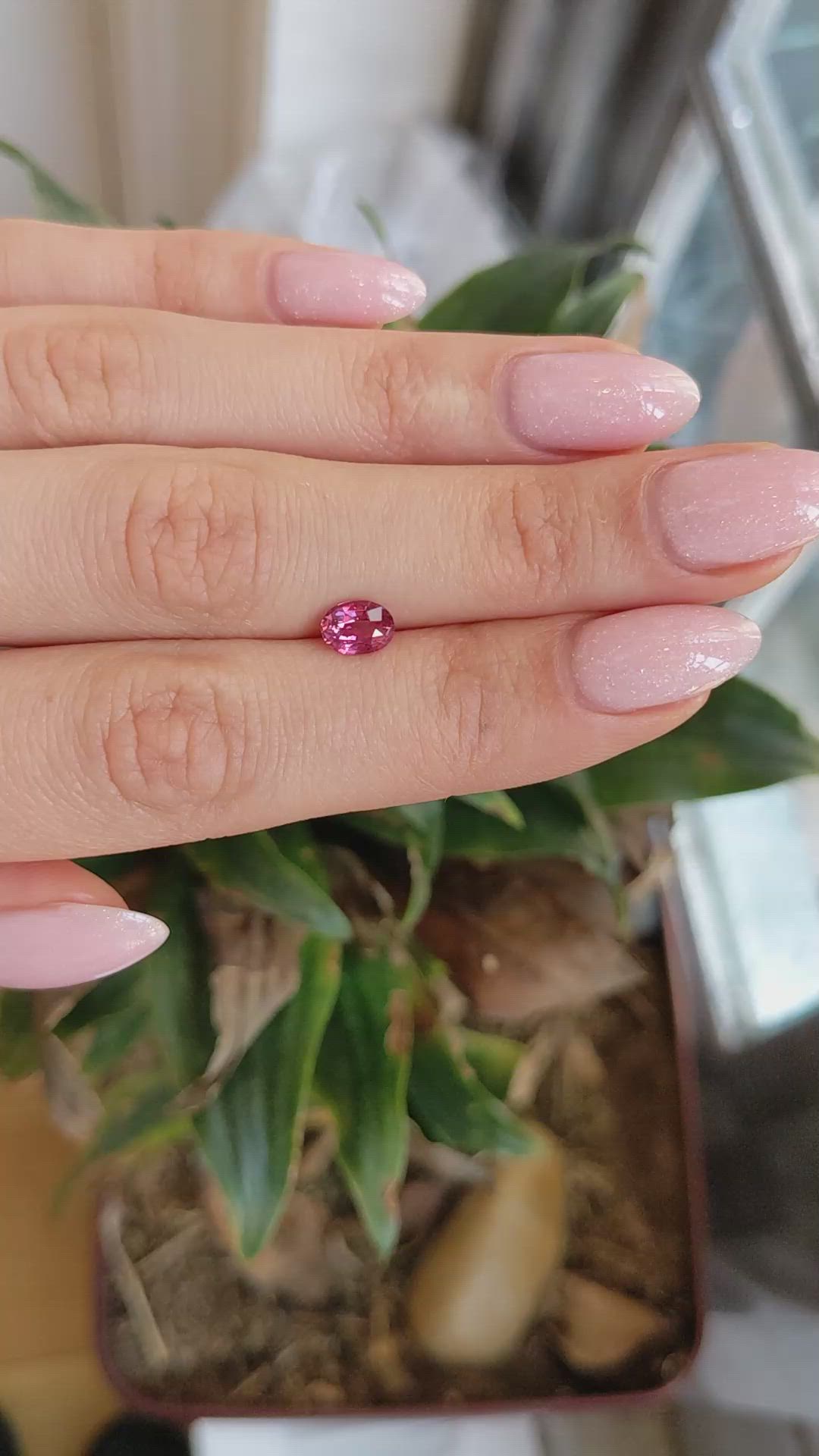 1.01 Ct. Padparadscha Sapphire from Ceylon (Sri Lanka) Size Video