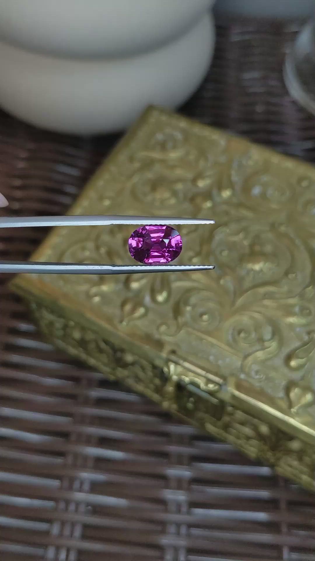 3.02 Ct. Pinkish Purple Sapphire from Ceylon (Sri Lanka) Size Video