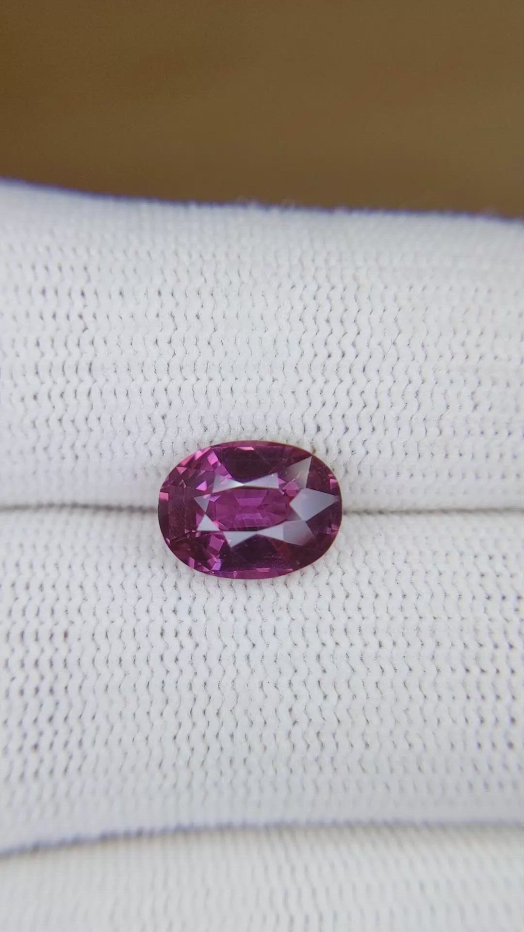 3.02 Ct. Pinkish Purple Sapphire from Ceylon (Sri Lanka) Size Video
