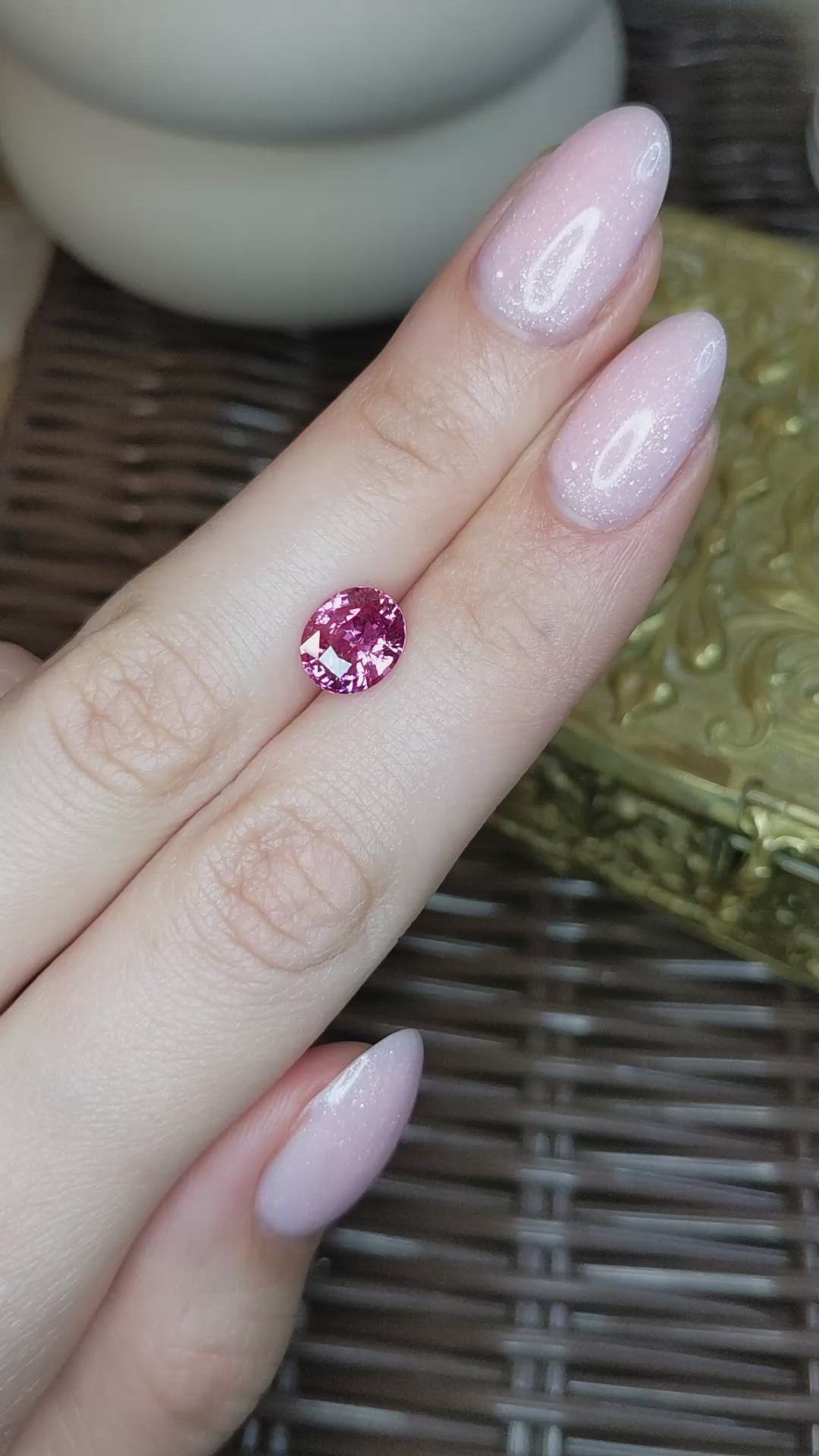 3.03 Ct. Purplish Pink Sapphire from Ceylon (Sri Lanka) Size Video
