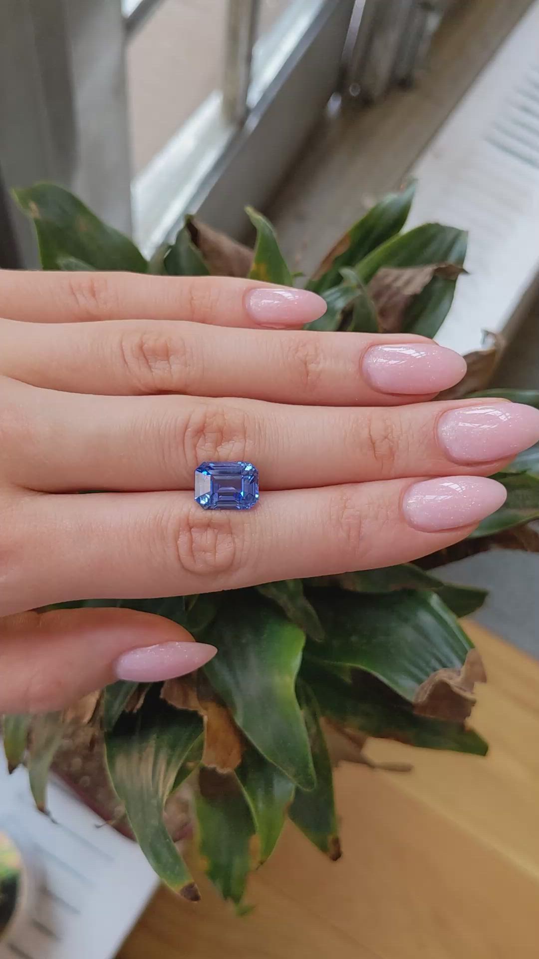 7.58 Ct. Blue Sapphire from Ceylon (Sri Lanka) Size Video