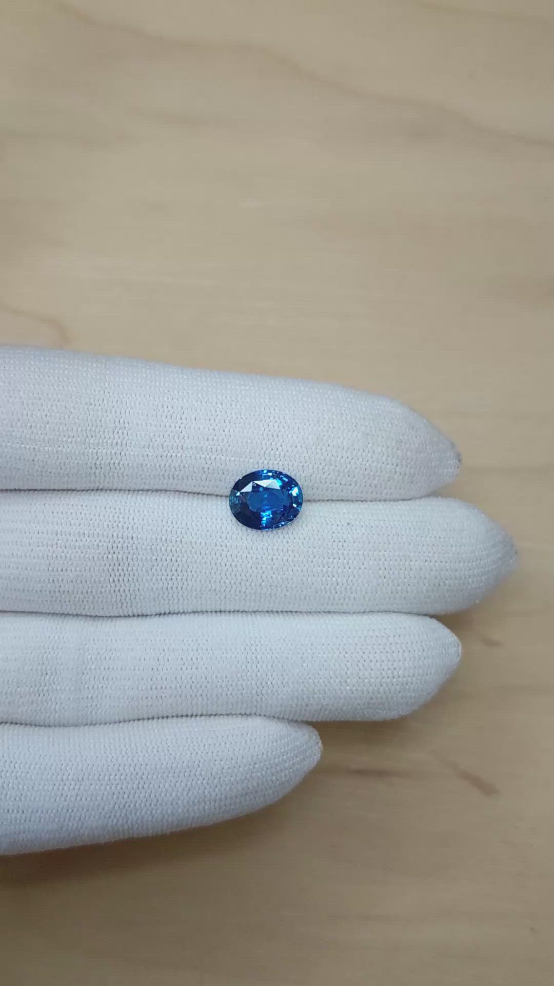 4.02 Ct. Blue Sapphire from Ceylon (Sri Lanka) Size Video