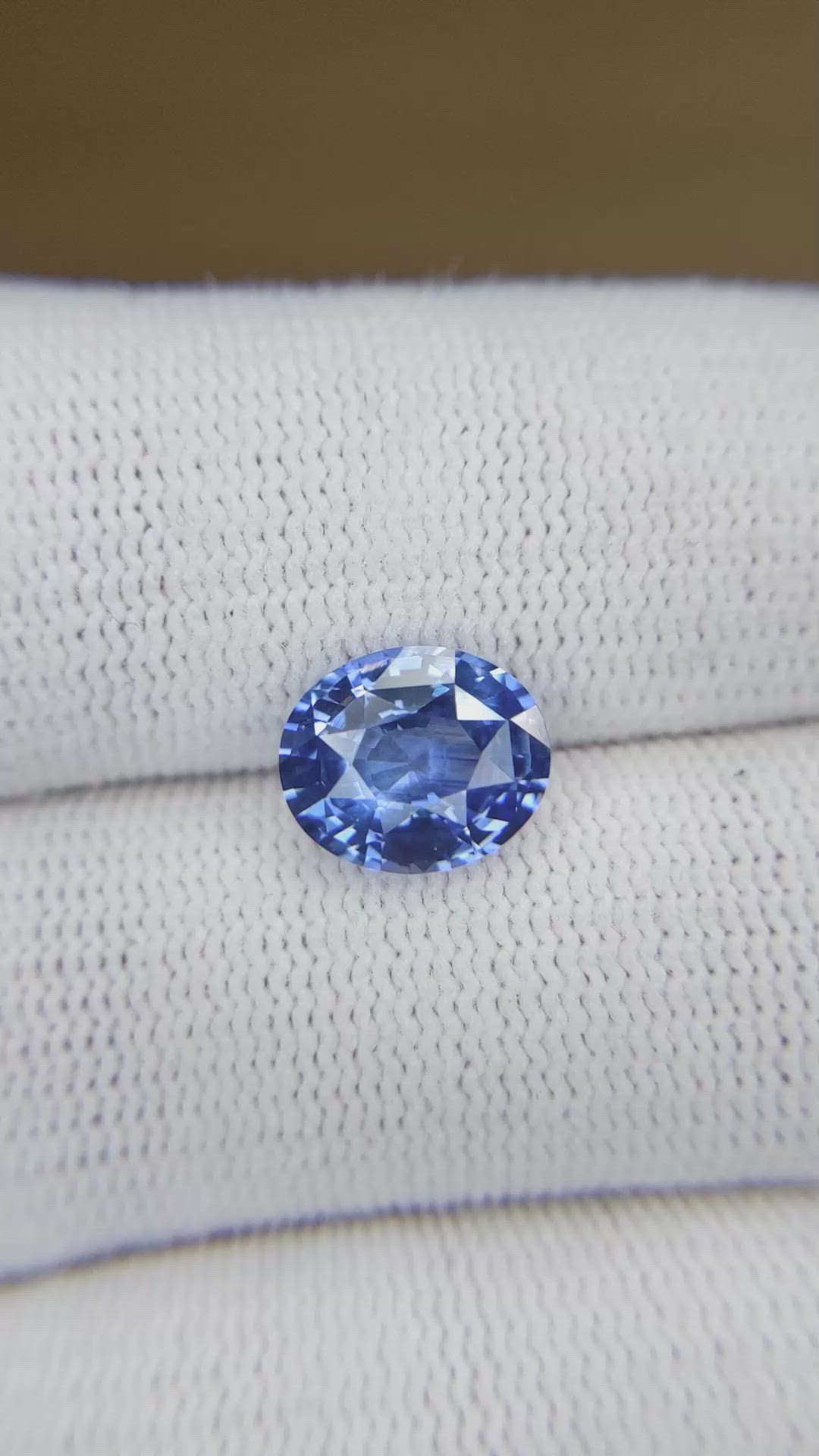 3.04 Ct. Blue Sapphire from Ceylon (Sri Lanka) Size Video
