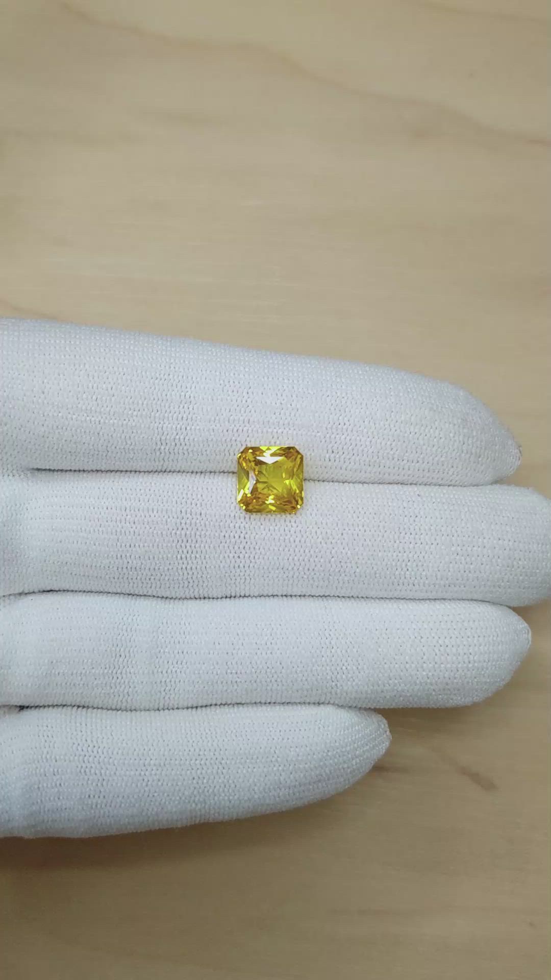 5.08 Ct. Yellow Sapphire from Ceylon (Sri Lanka) Size Video