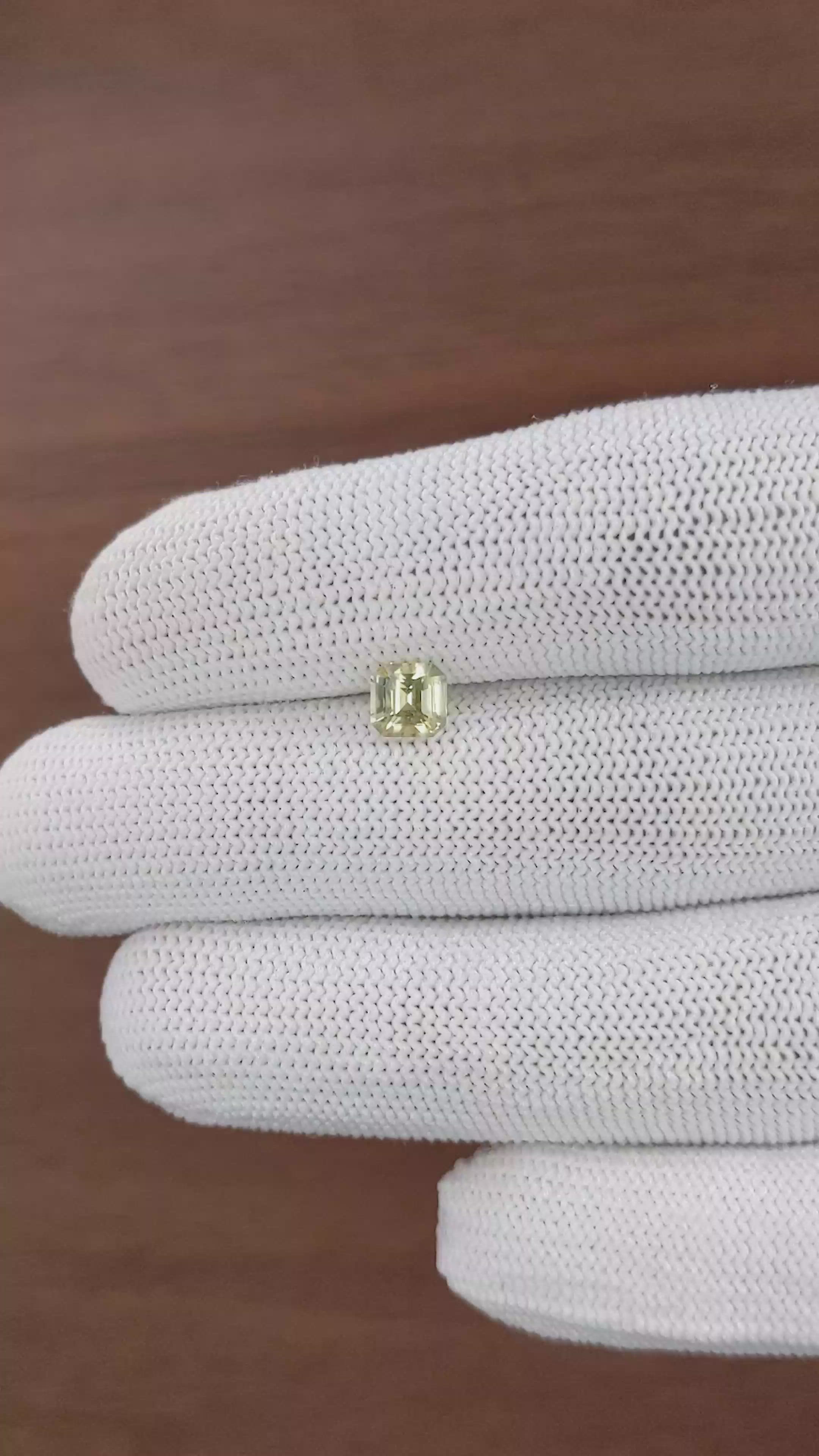 1.00 Ct. Yellow Sapphire from Ceylon (Sri Lanka) Size Video