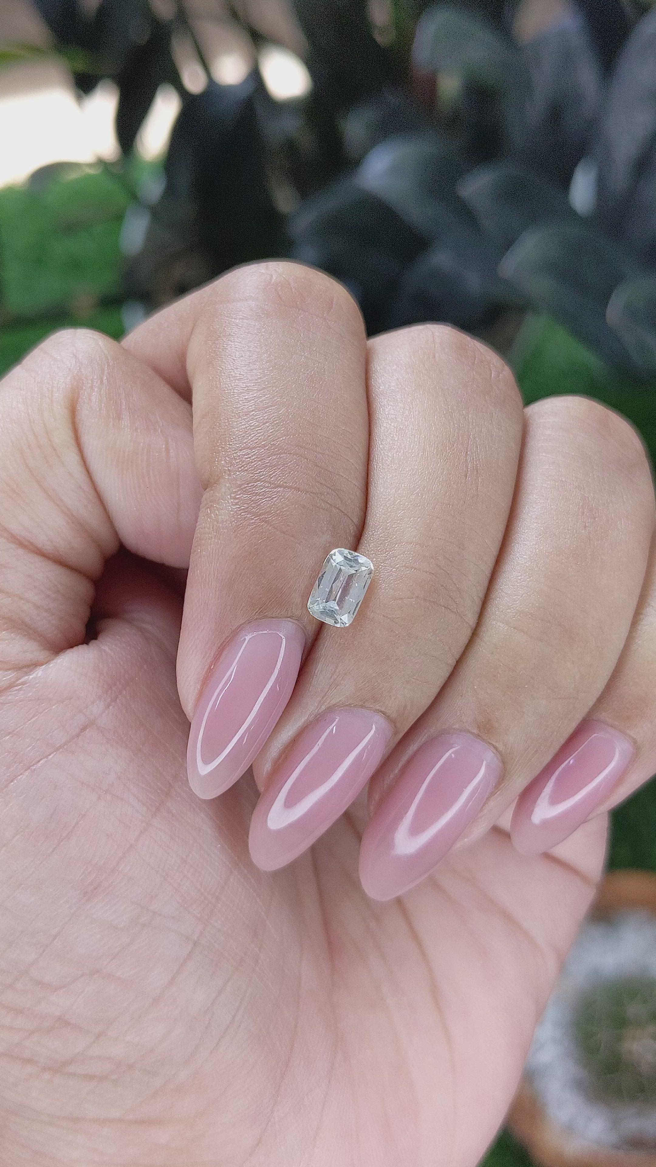 0.99 Ct. White Sapphire from Ceylon (Sri Lanka) Size Video