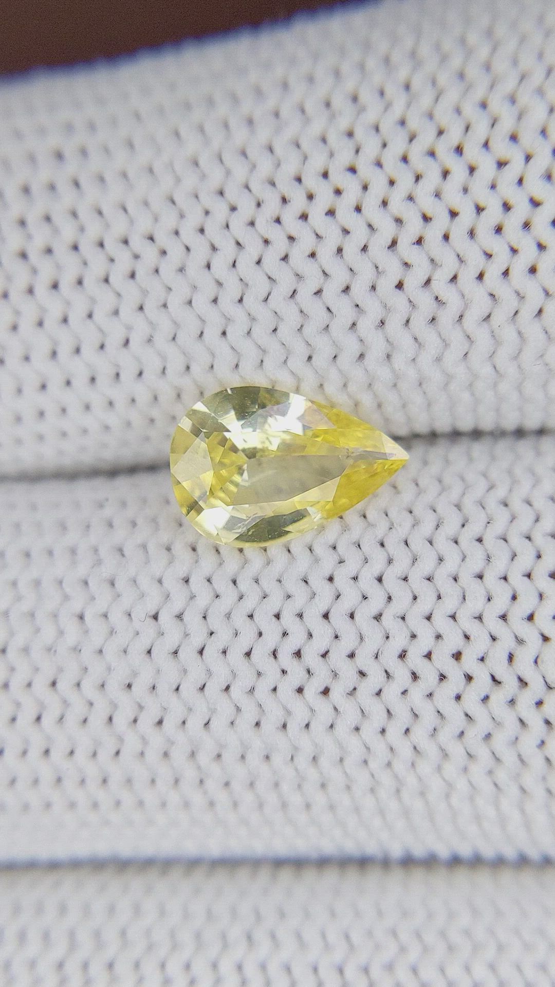 1.39 Ct. Yellow Sapphire from Ceylon (Sri Lanka) Size Video